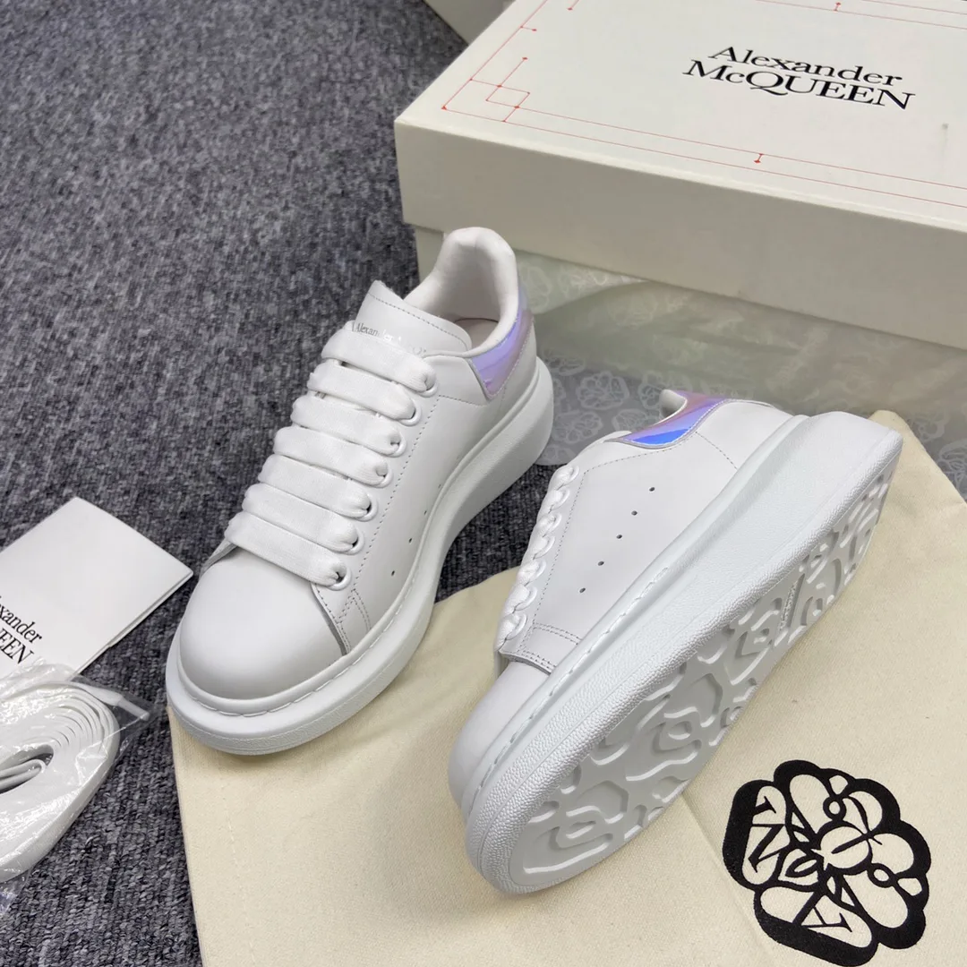 Кроссовки Женские Alexander Mcqueen 17963432