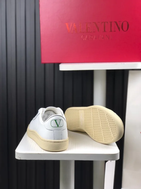 Кроссовки Женские Valentino 11707482
