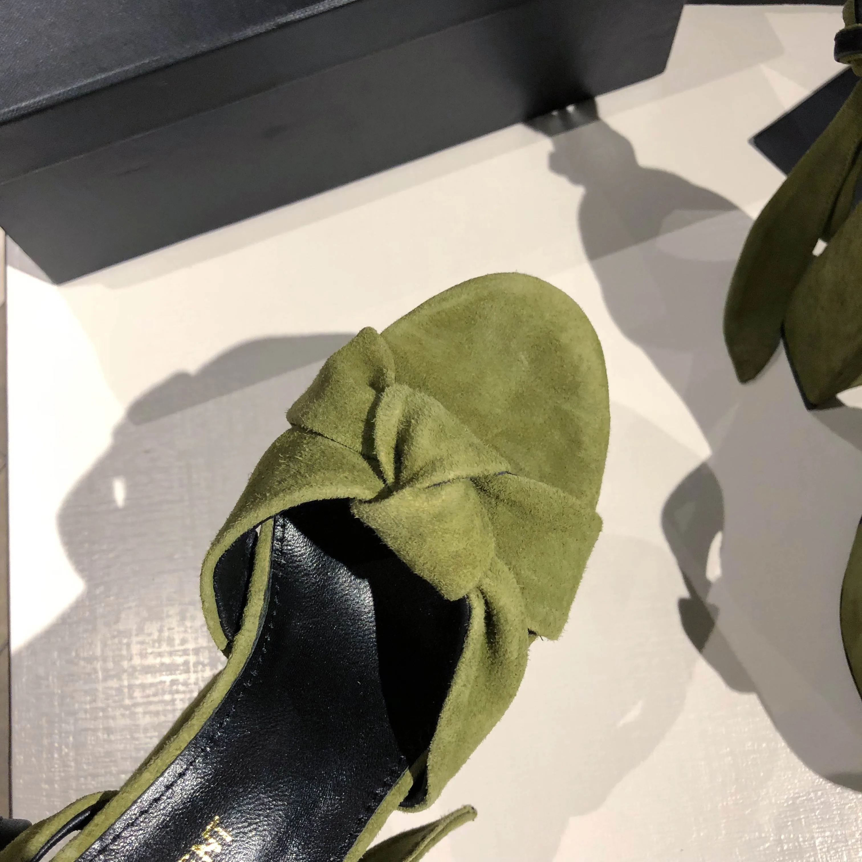 Босоножки Женские Saint Laurent 11220445