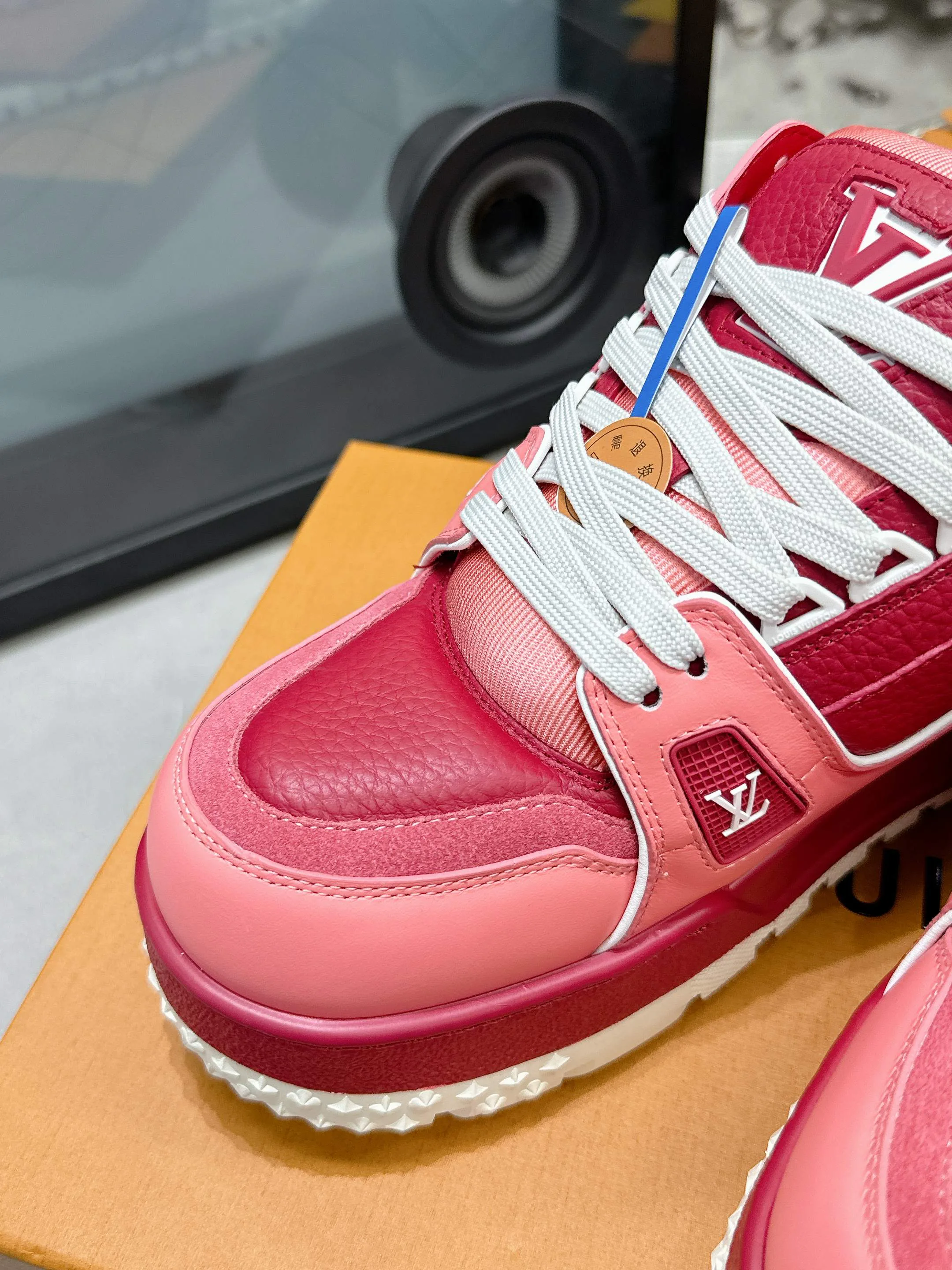 Кроссовки Женские Louis Vuitton 26327