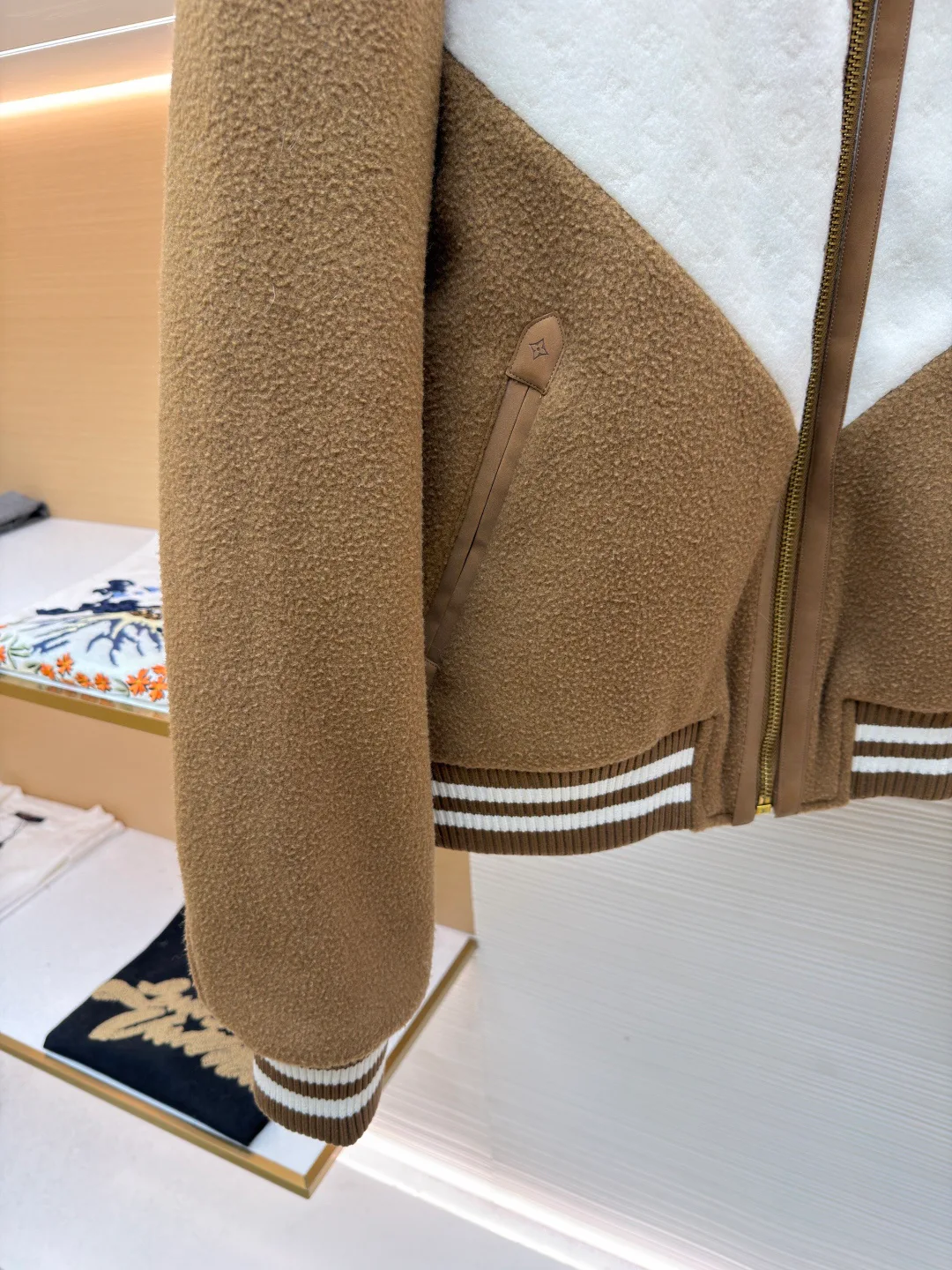 Куртки И Пуховики Мужские Louis Vuitton 7080105