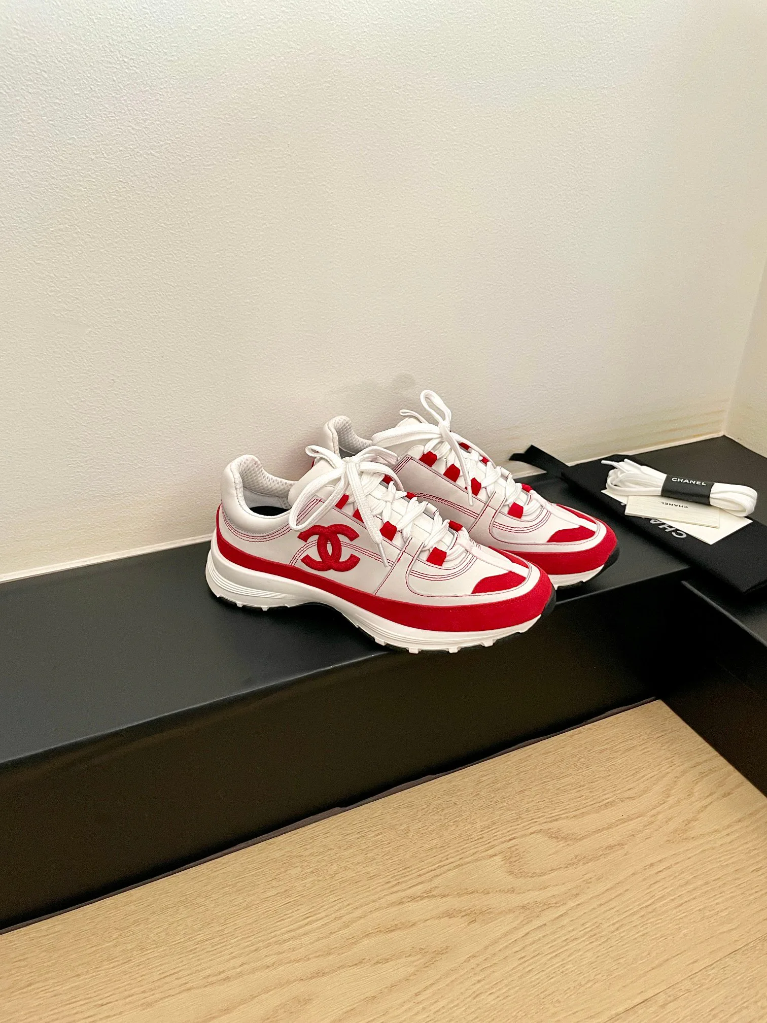 Кроссовки Женские Chanel 12602824