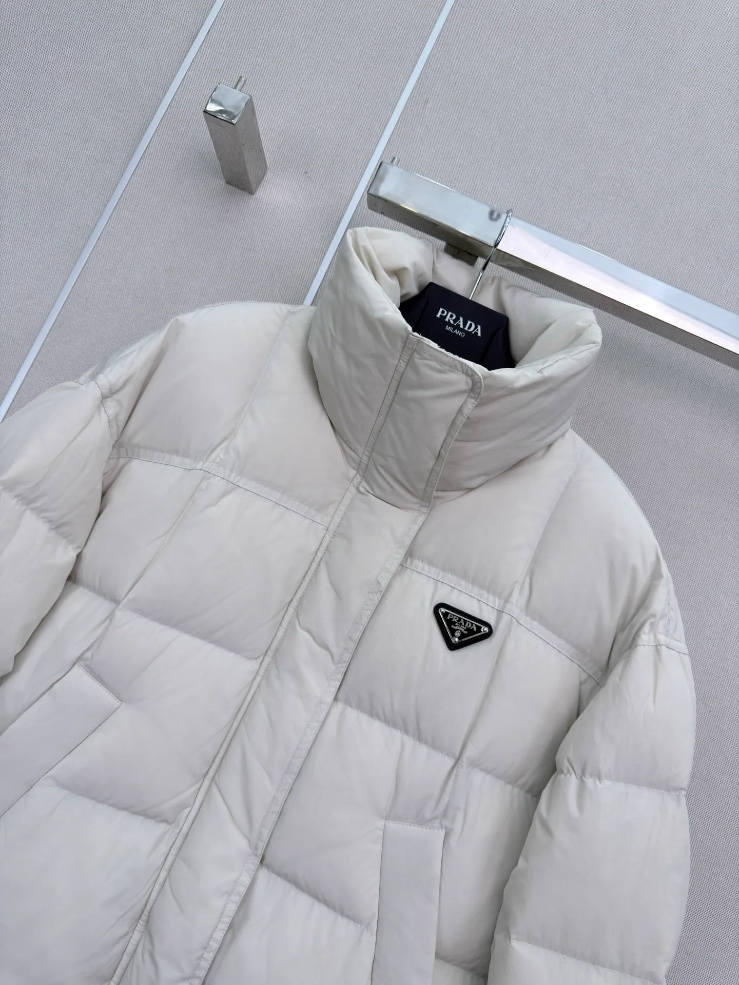 Куртки И Пуховики Женские Prada 19589745