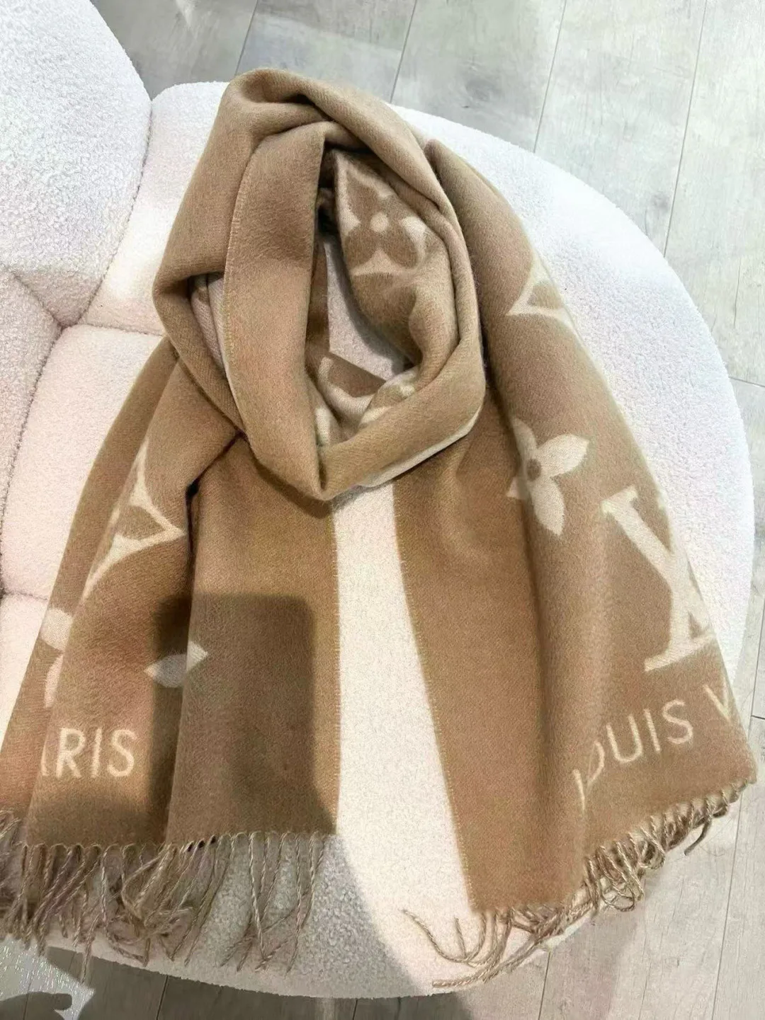 Шарфы Louis Vuitton 1883234