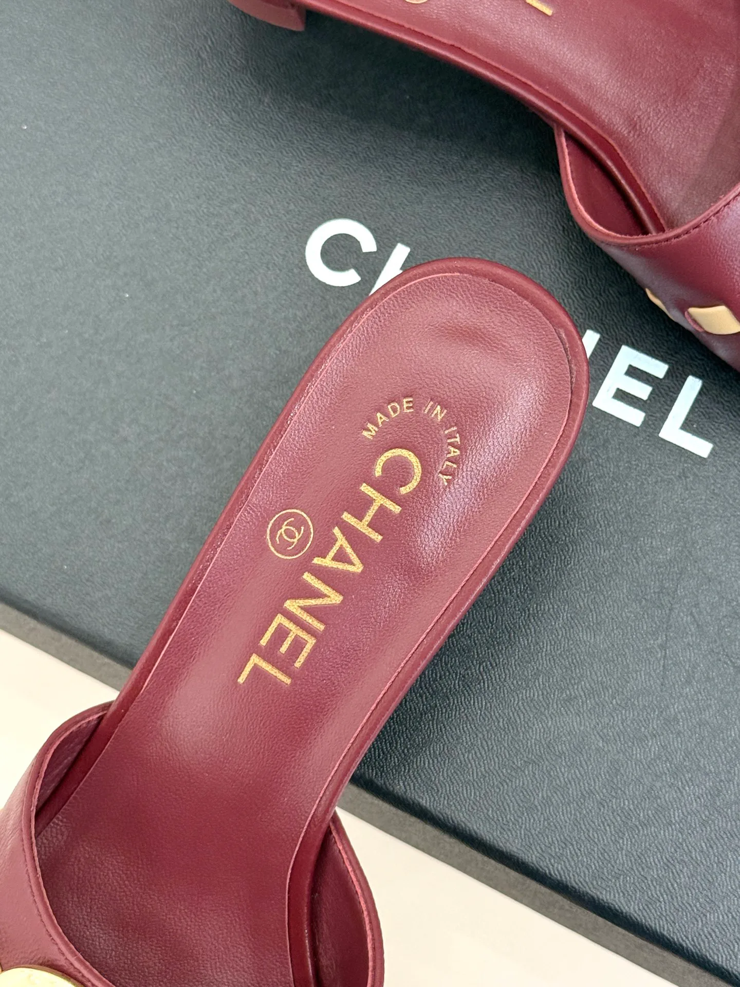Босоножки Женские Chanel 17025705