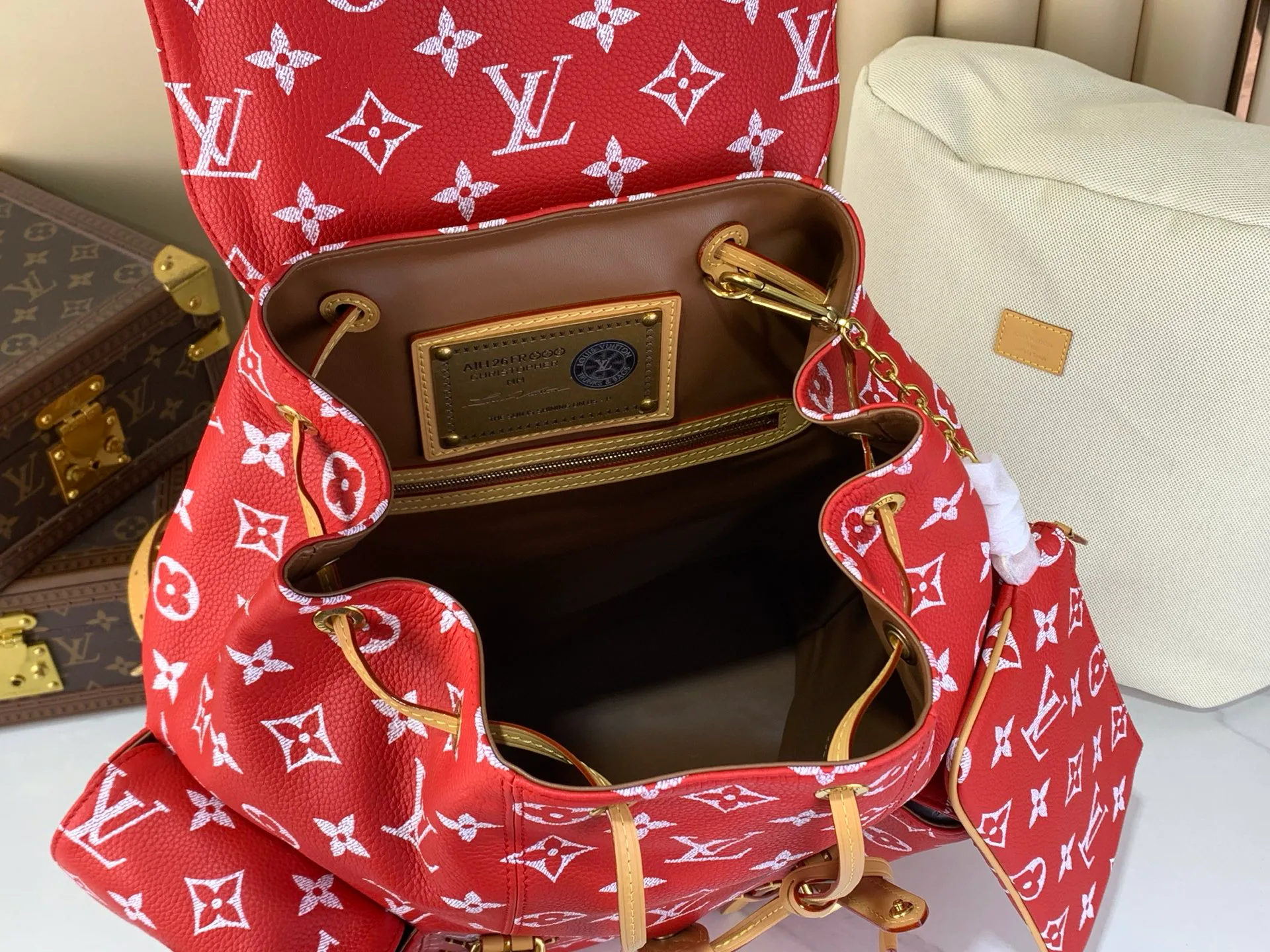 Классические Сумки Женские Louis Vuitton 12623275