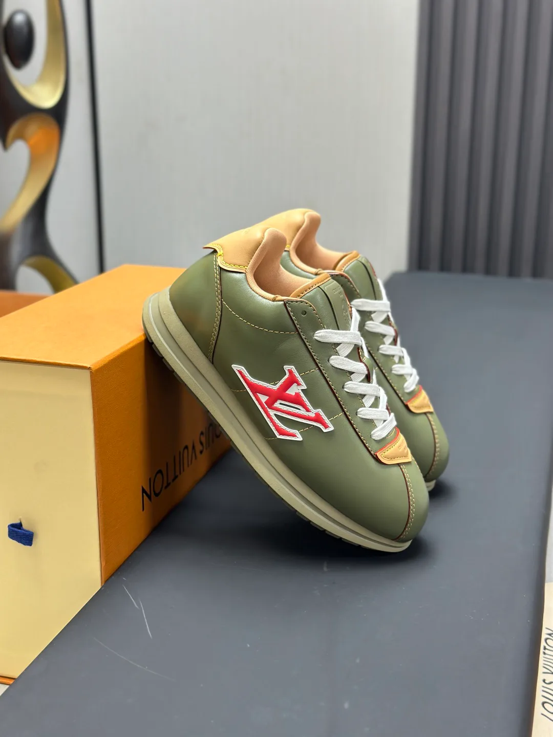 Кроссовки Женские Louis Vuitton 3470525