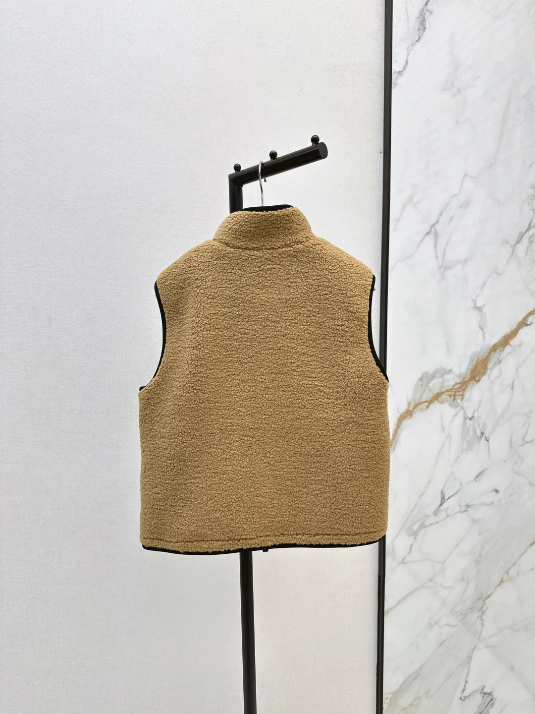 Жилеты Женские Burberry 63616