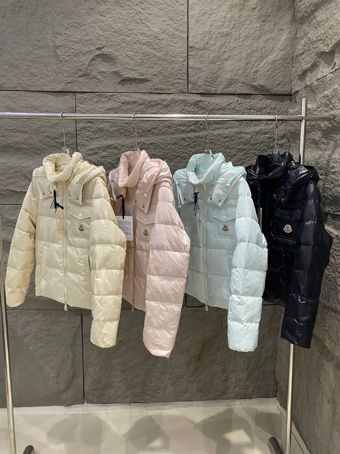 Куртки И Пуховики Женские Moncler 17951523