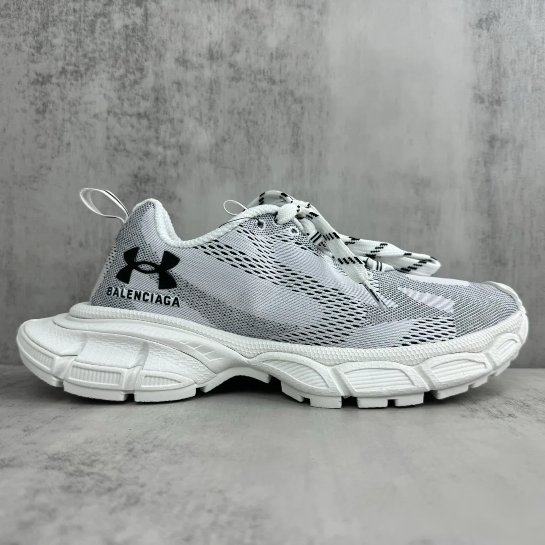 Кроссовки Женские Balenciaga 11102645