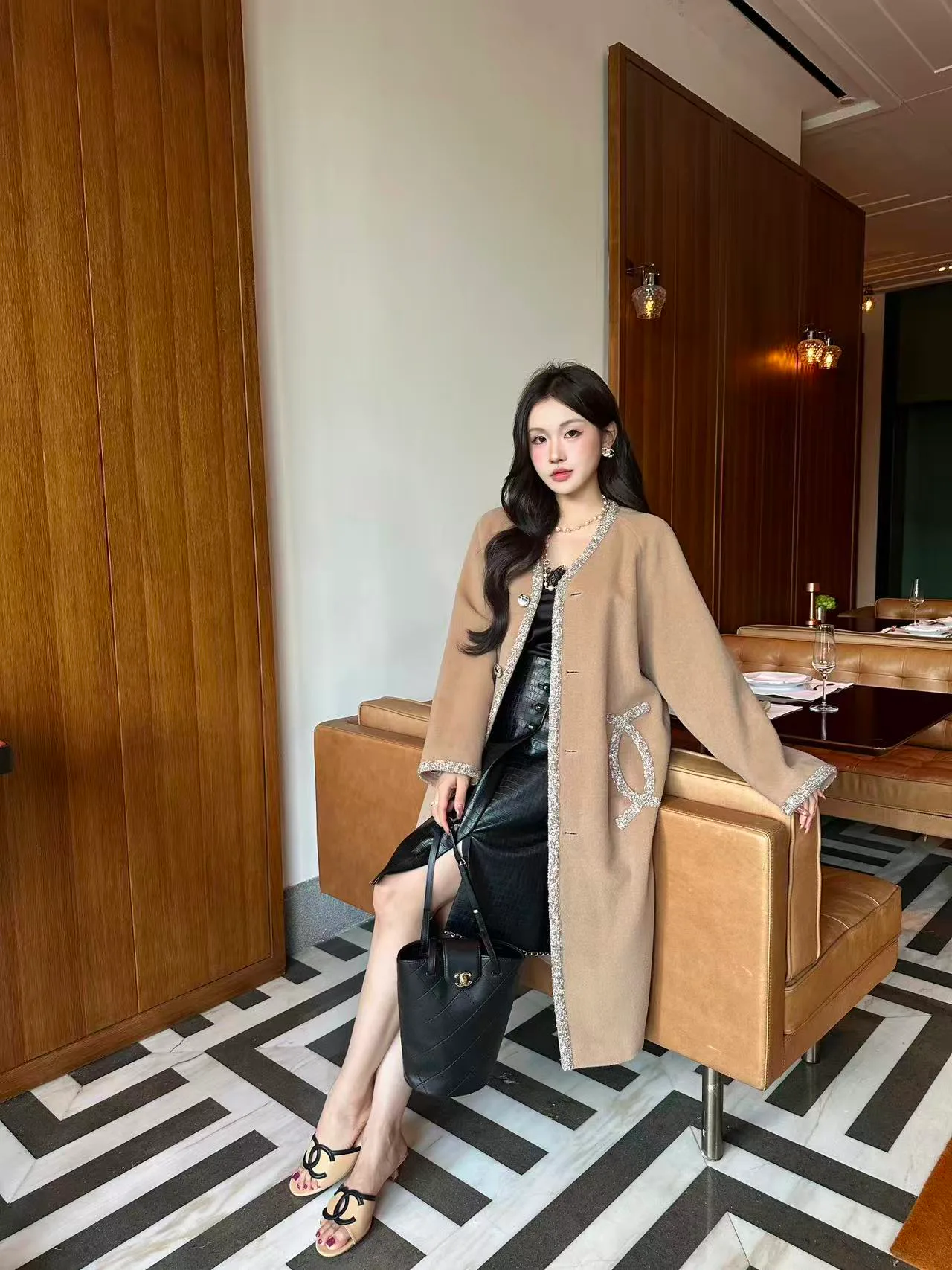 Пальто Женские Chanel 19579809
