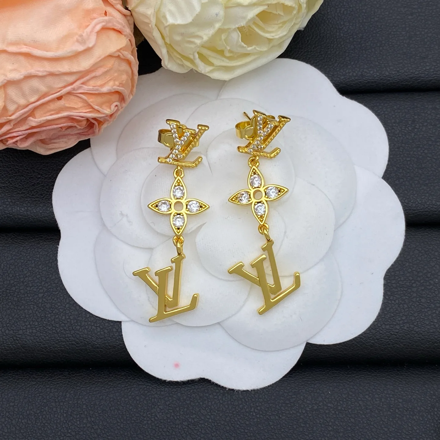 Бижутерия Louis Vuitton 107410