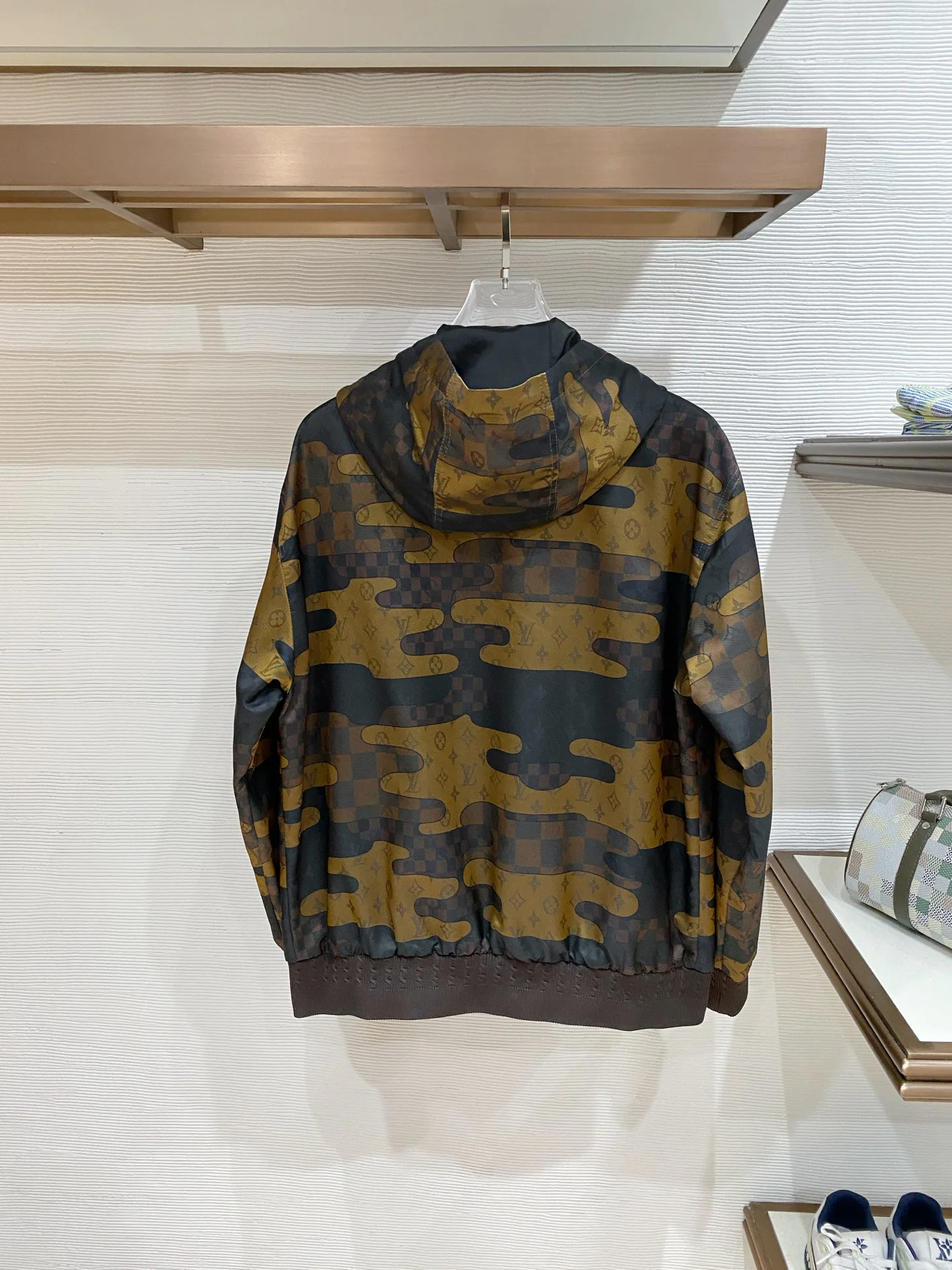 Куртки И Пуховики Мужские Louis Vuitton 11392177