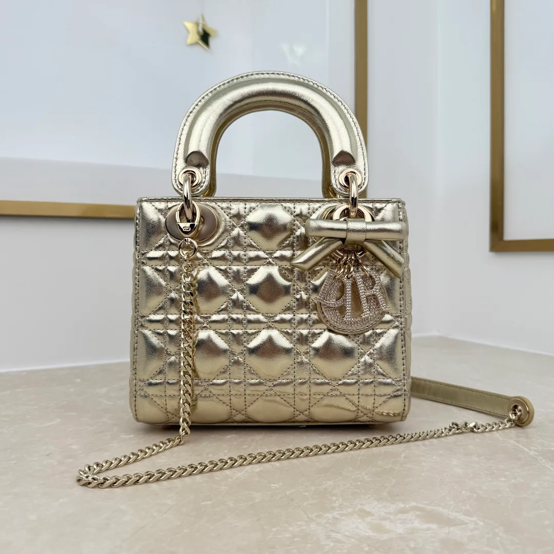 Классические Сумки Женские Christian Dior 18116225