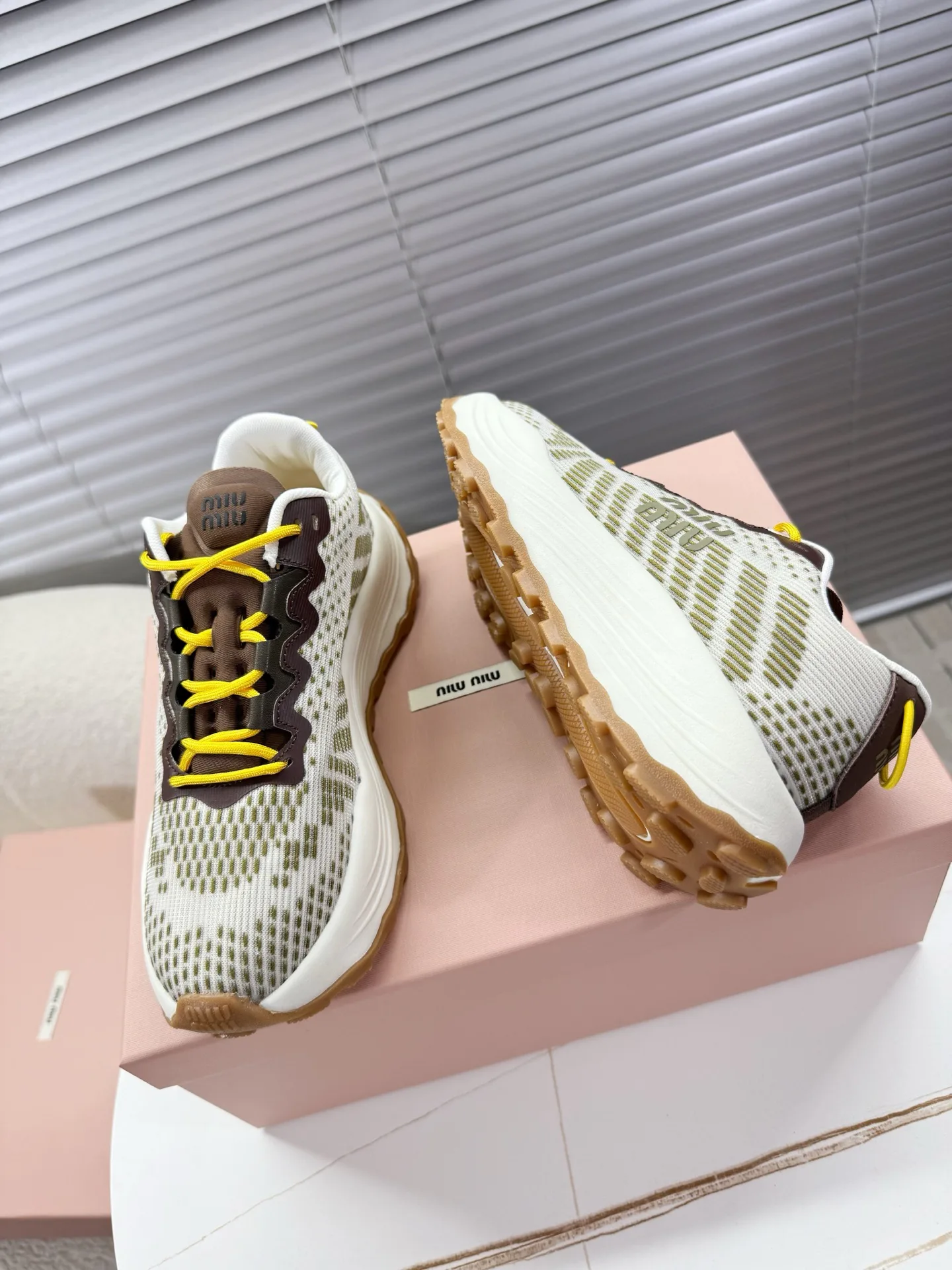 Кроссовки Женские Miu Miu 4086907