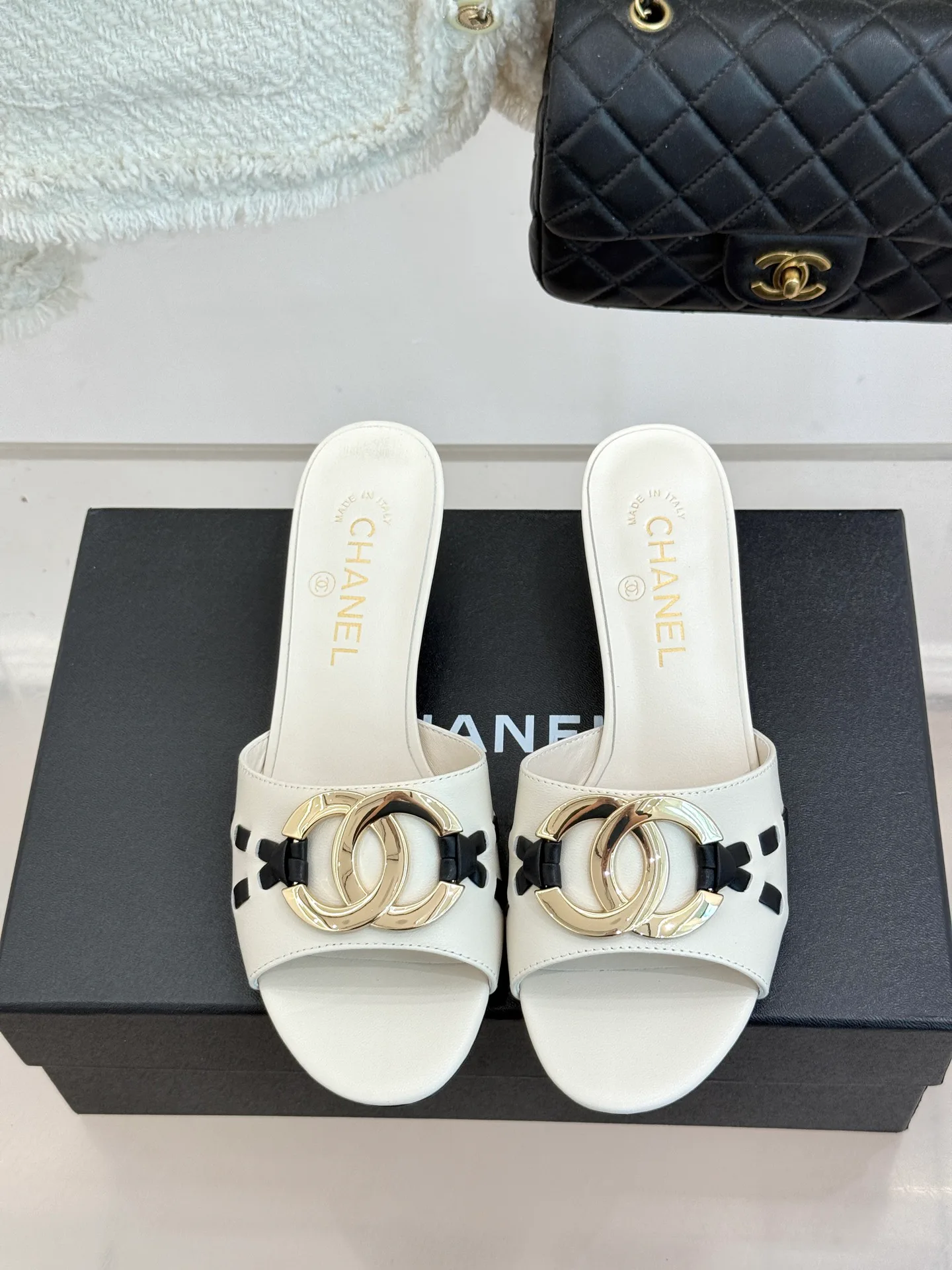 Босоножки Женские Chanel 17025707