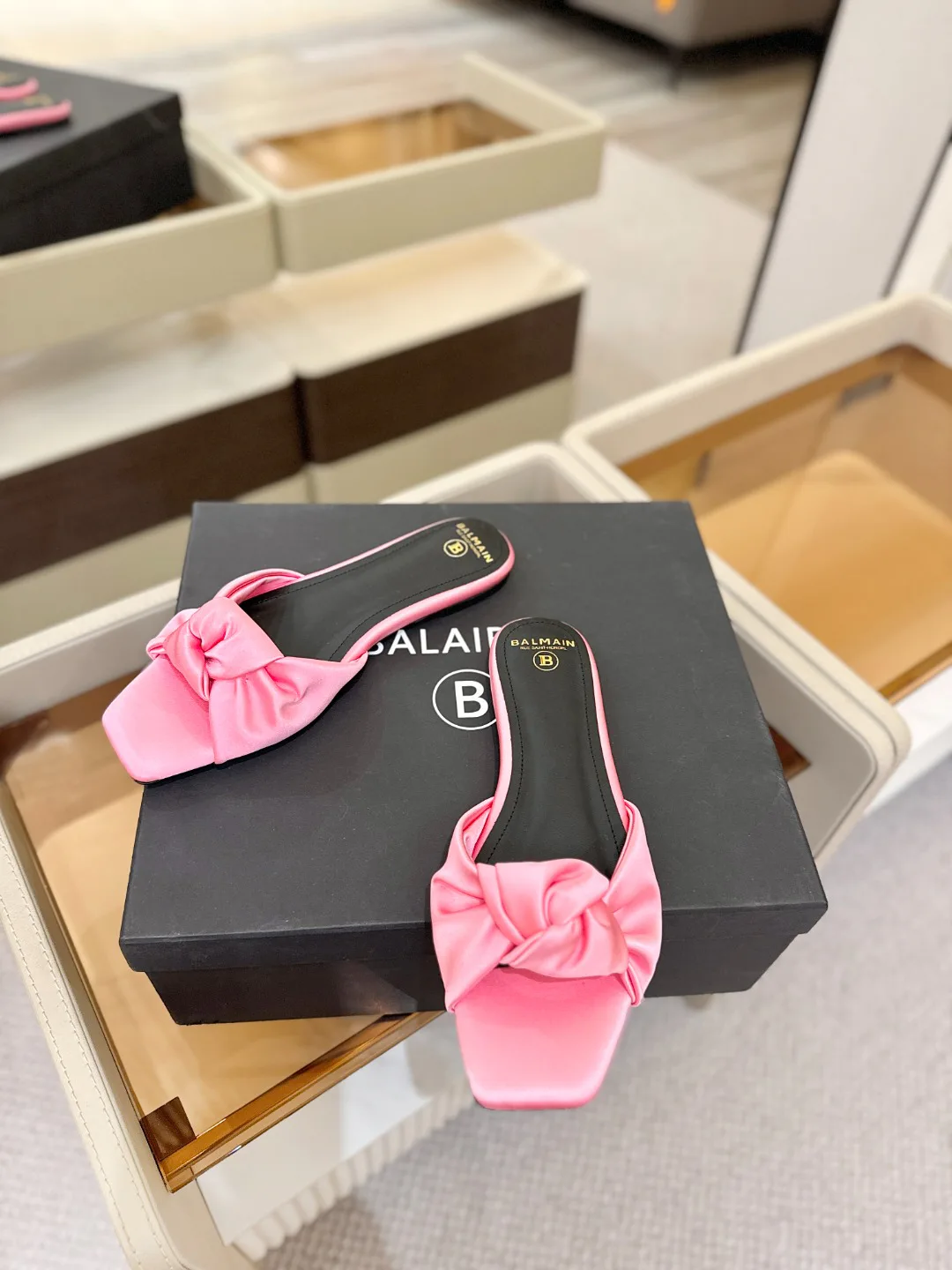 Шлепанцы Женские Balmain 841000