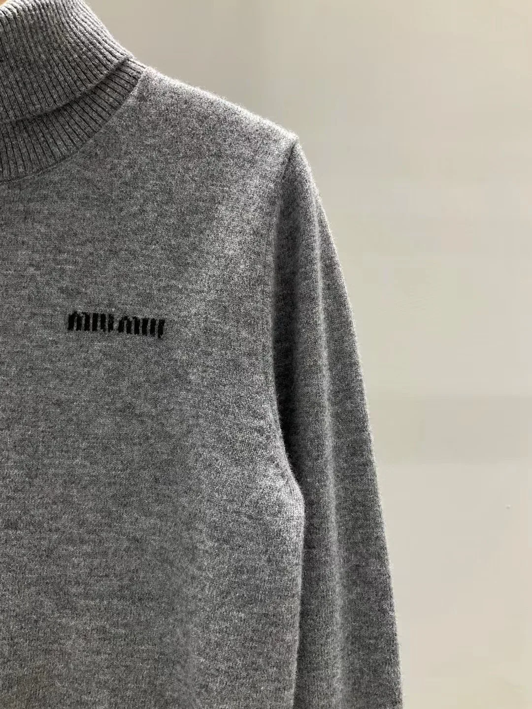 Джемперы И Свитеры Женские Miu Miu 18823686