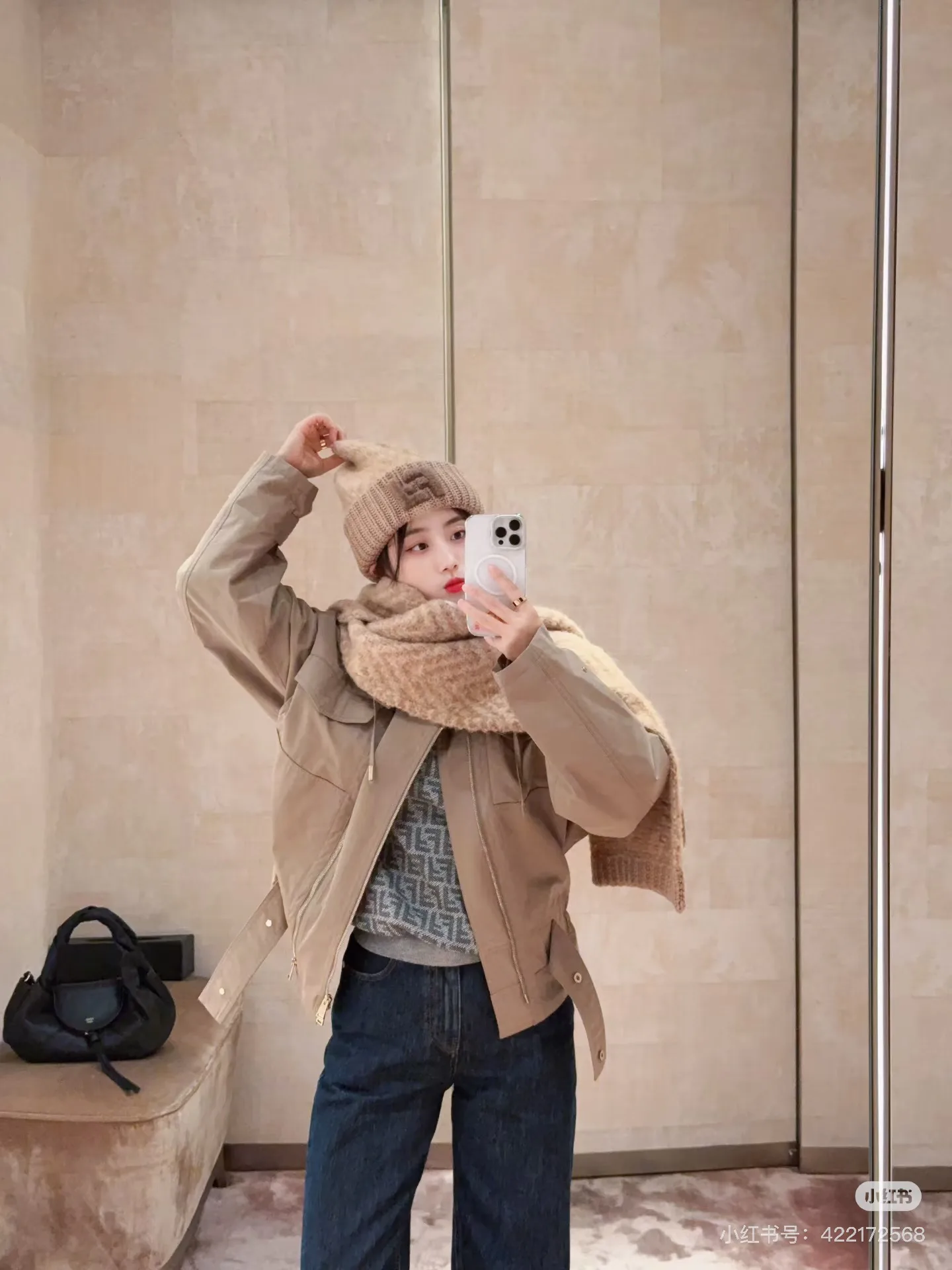 Куртки И Пуховики Женские Fendi 1565150