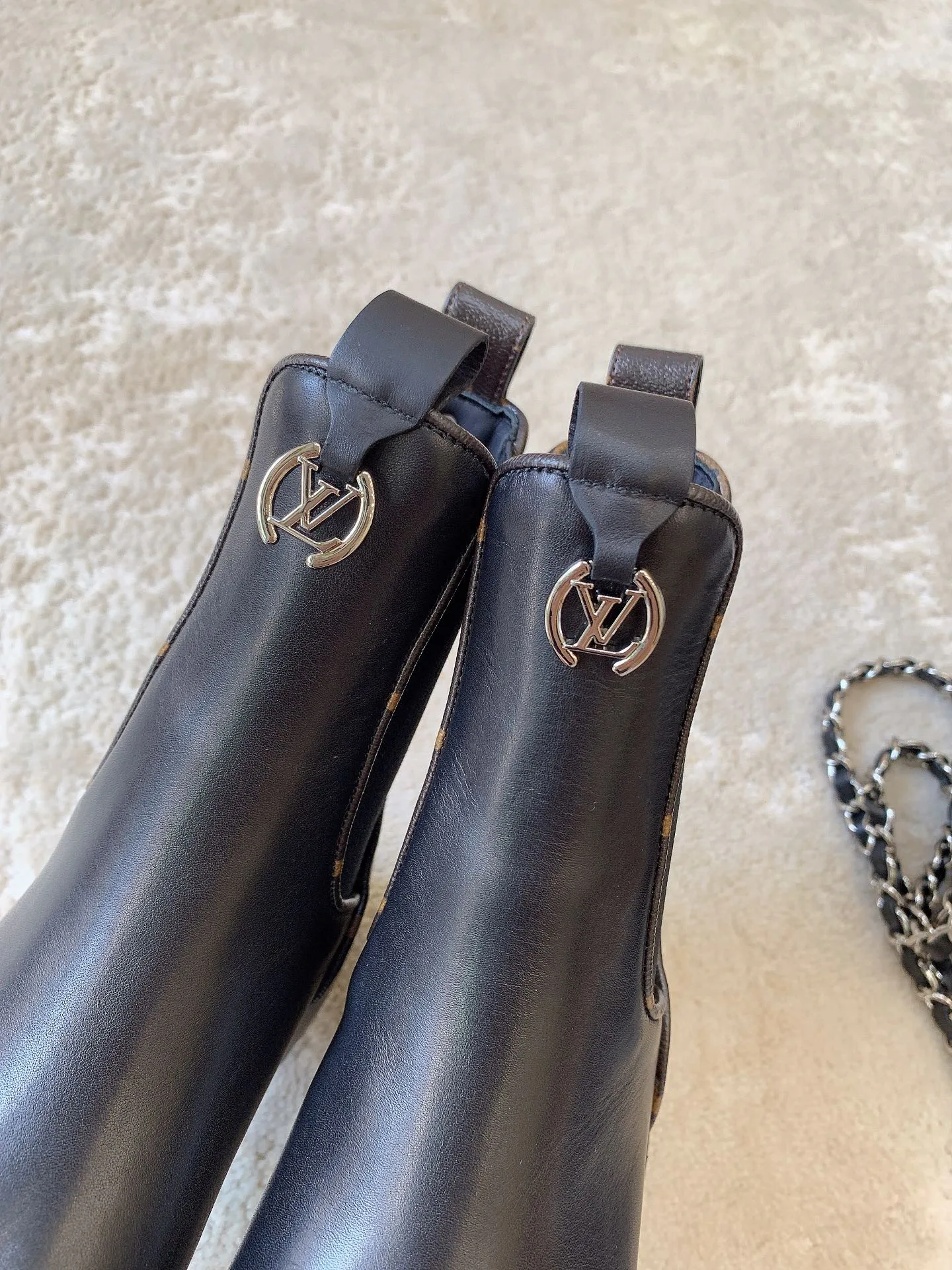 Ботинки Женские Louis Vuitton 18365557