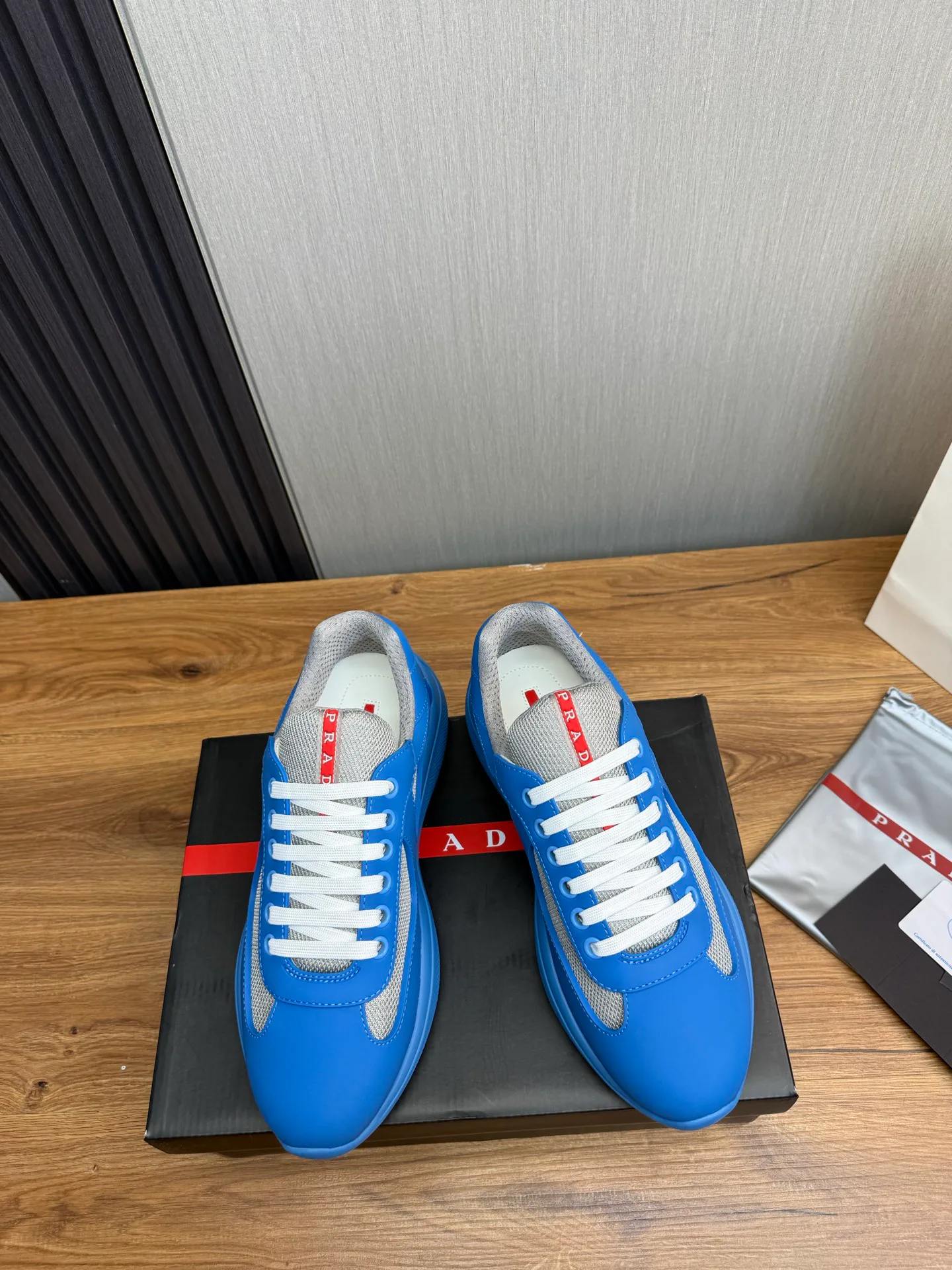 Кроссовки Женские Prada 1261596