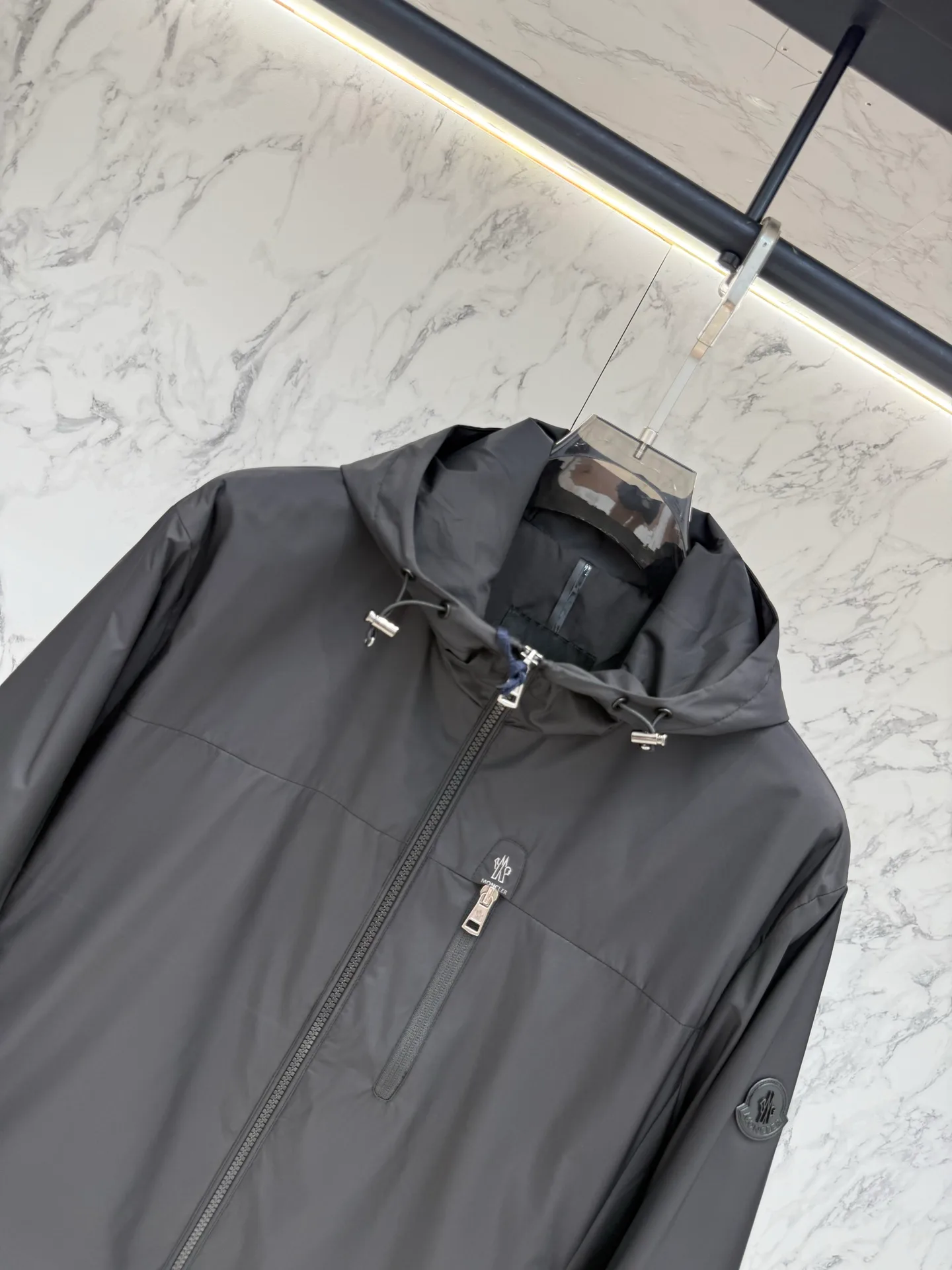Куртки И Пуховики Мужские Moncler 17944114