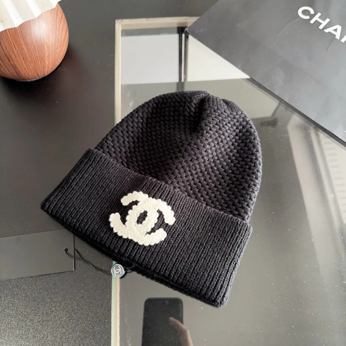 Головные Уборы Chanel 18105668