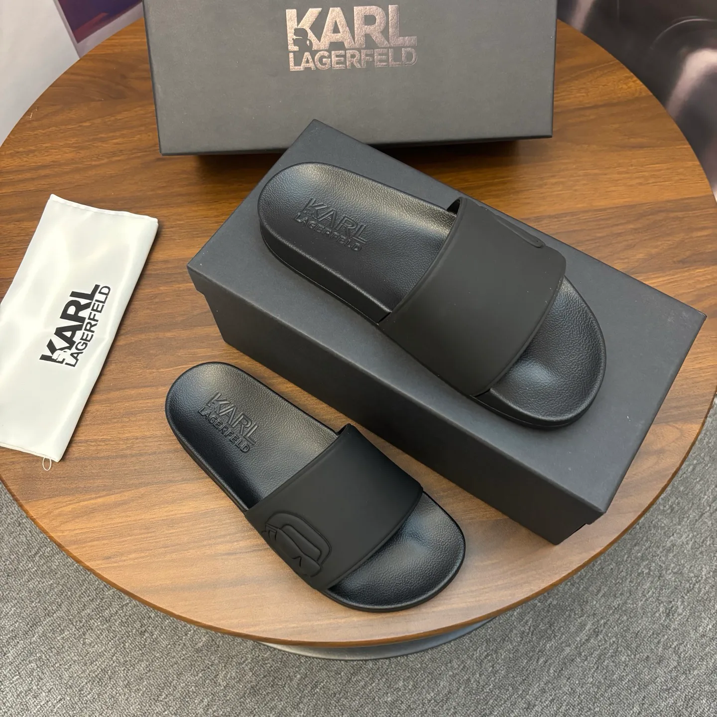 Шлепанцы Женские Karl Lagerfeld 11001553