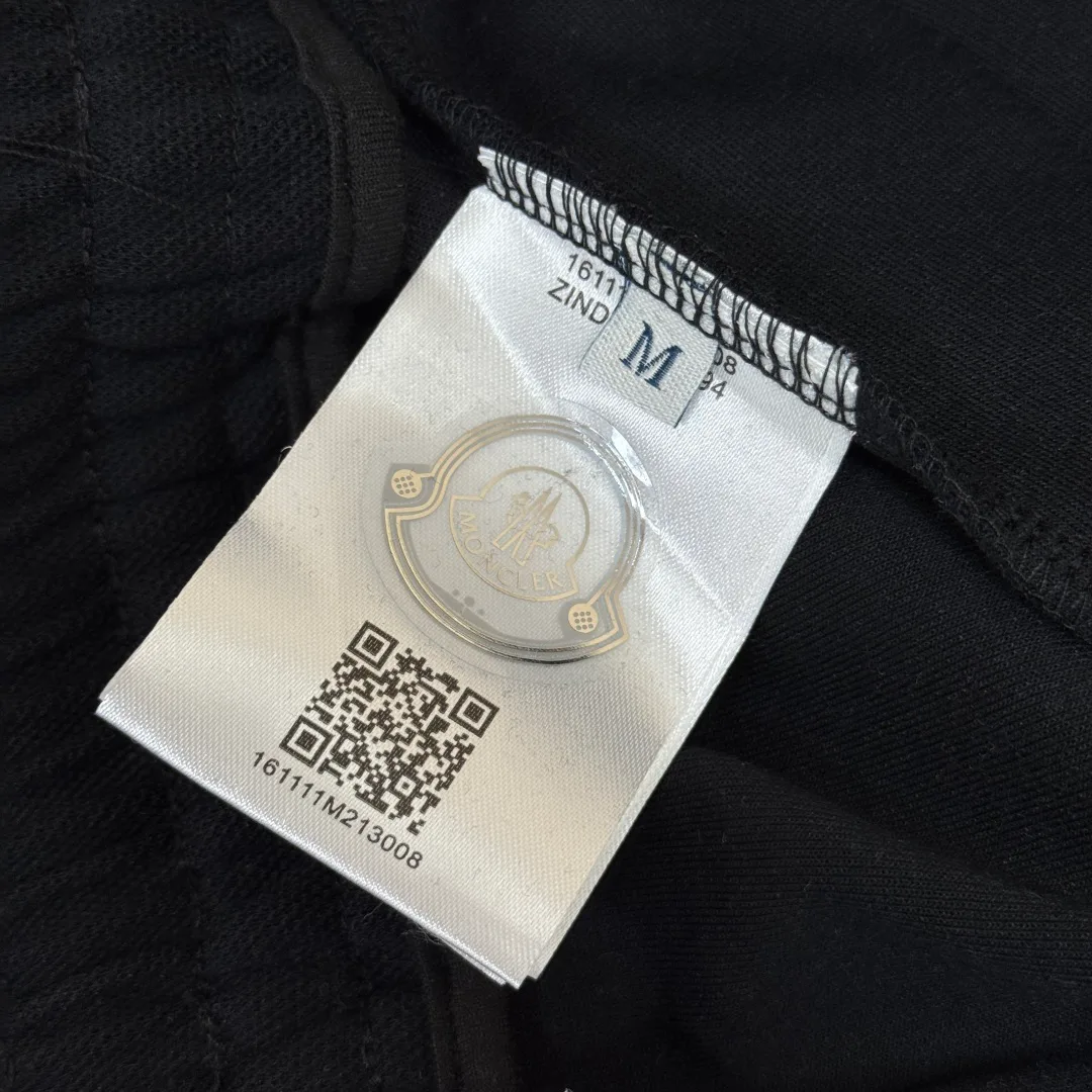 Шорты Женские Moncler 11885585