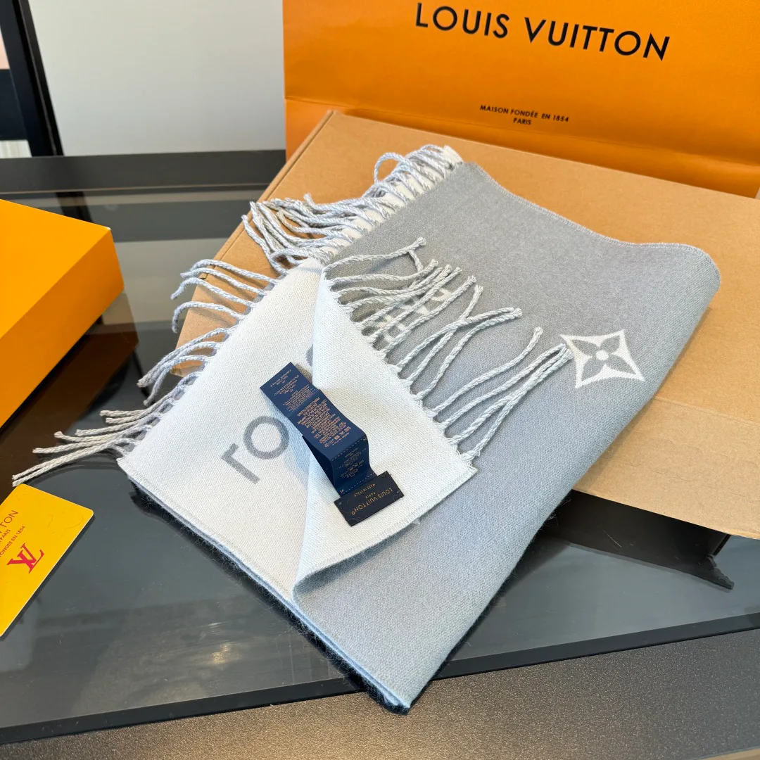 Шарфы Louis Vuitton 17827502