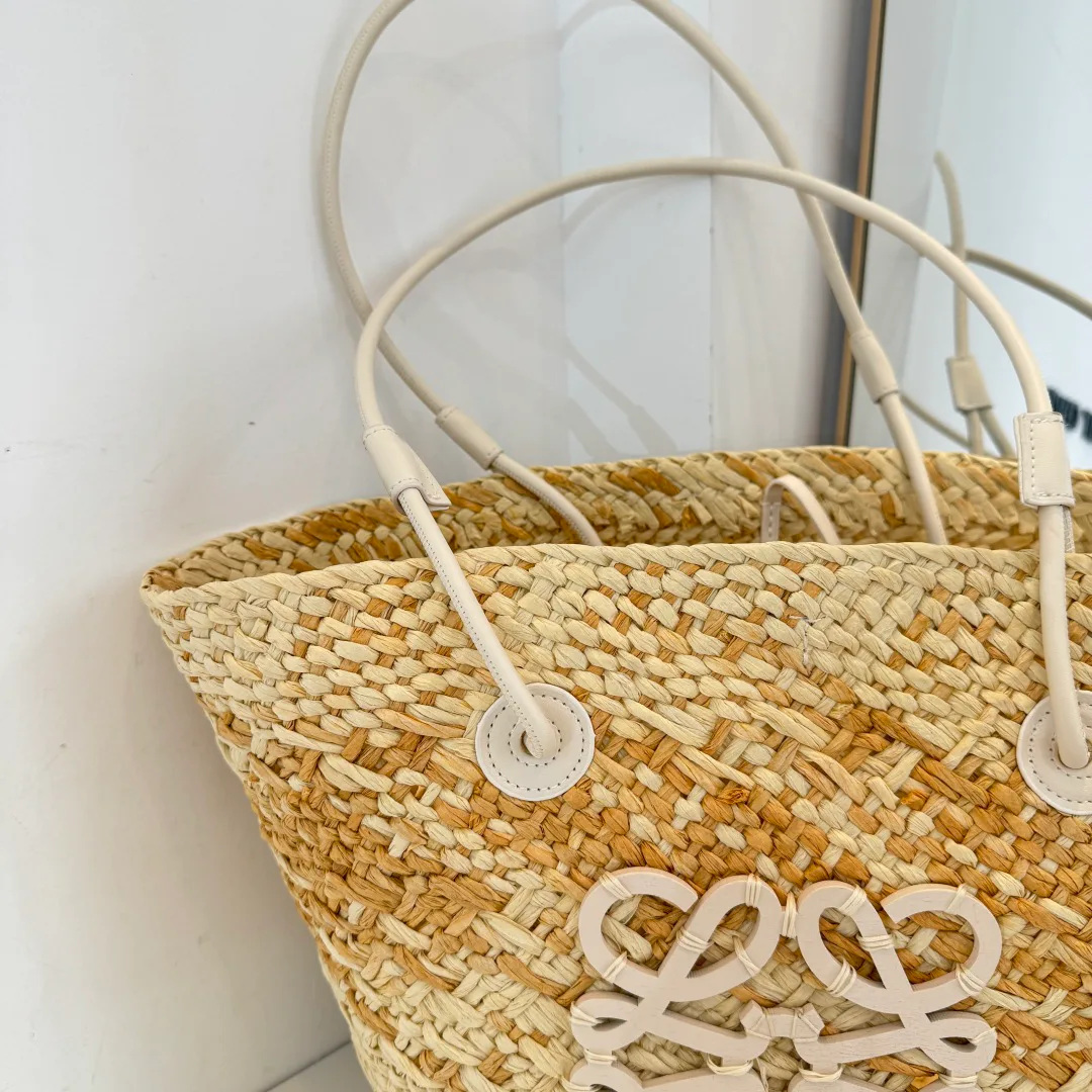 Классические Сумки Женские Loewe 11689312
