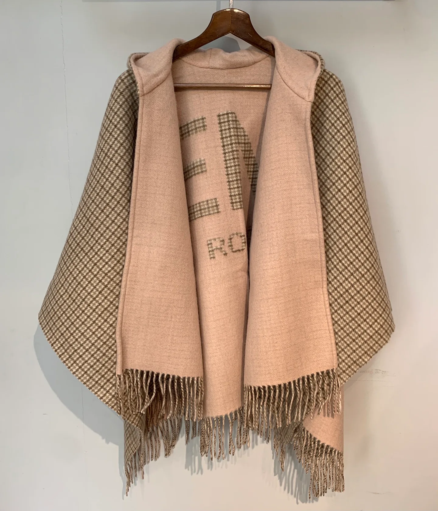 Шарфы Fendi 7065075