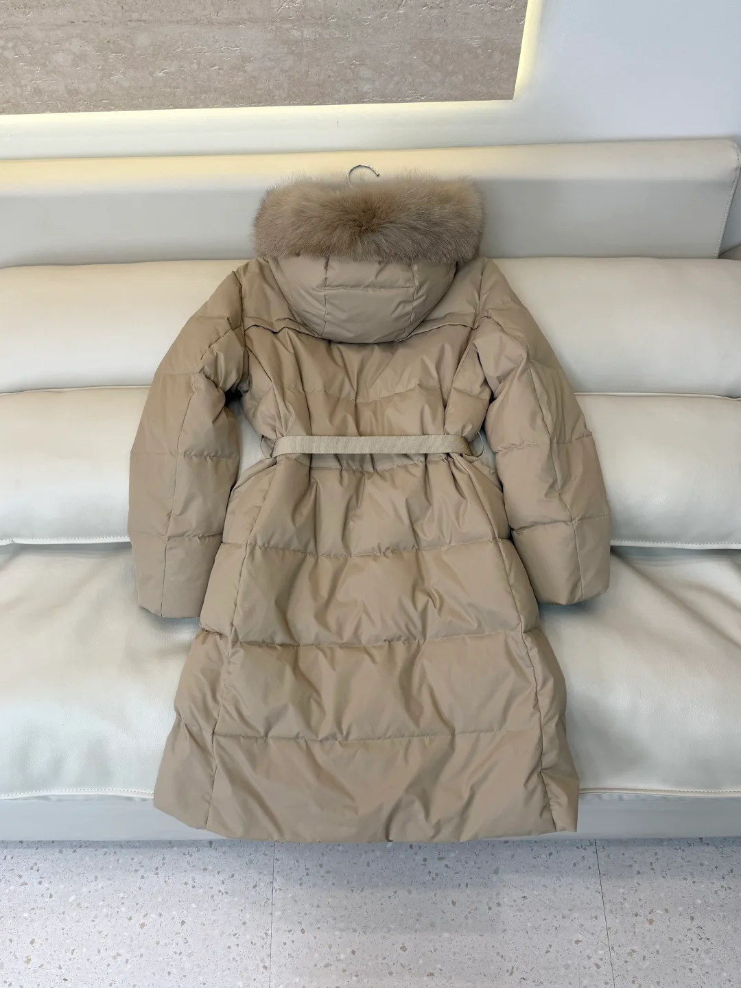 Куртки И Пуховики Женские Prada 18639878