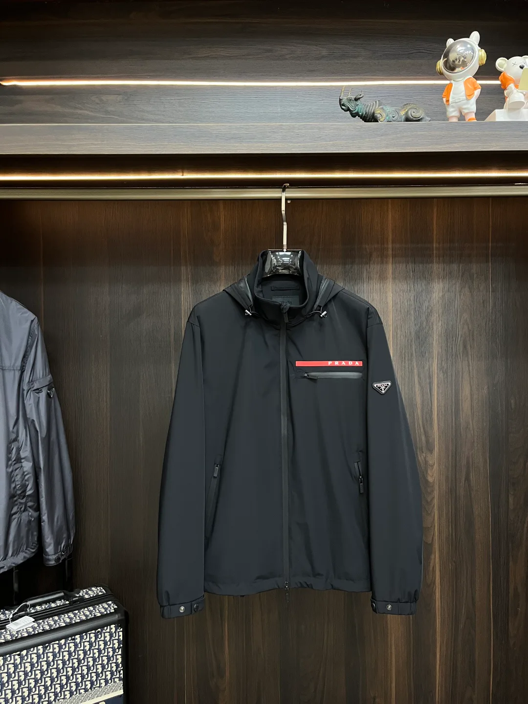 Куртки И Пуховики Мужские Prada 13305680