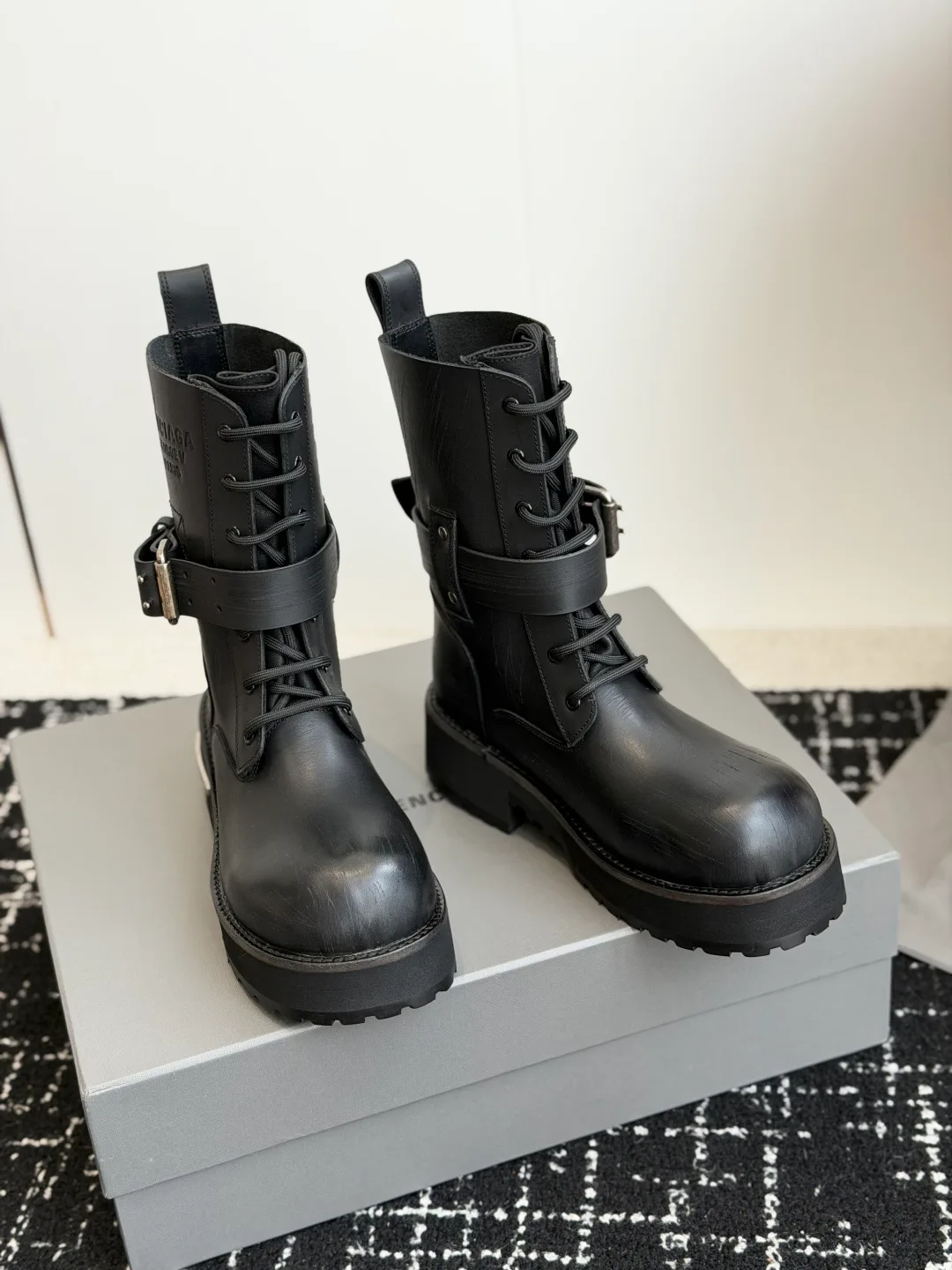 Ботинки Женские Balenciaga 17526829