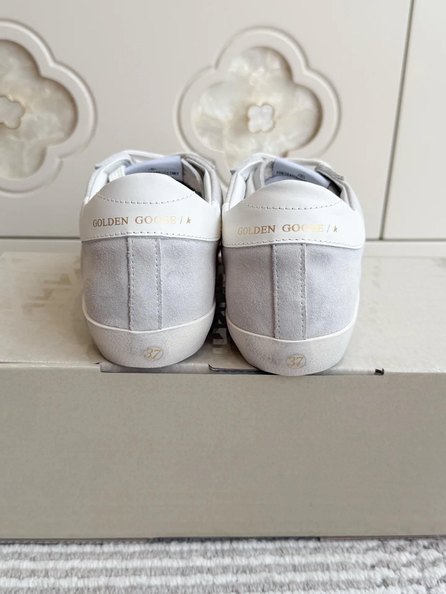 Кроссовки Женские Golden Goose 18360498