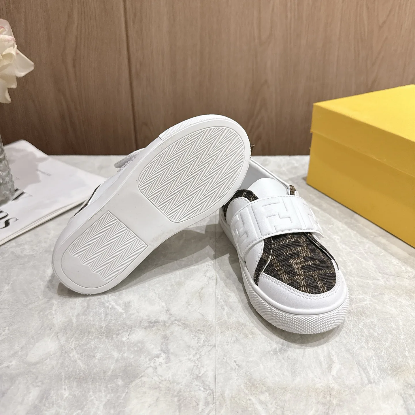 Кроссовки Мужские Fendi 18292005