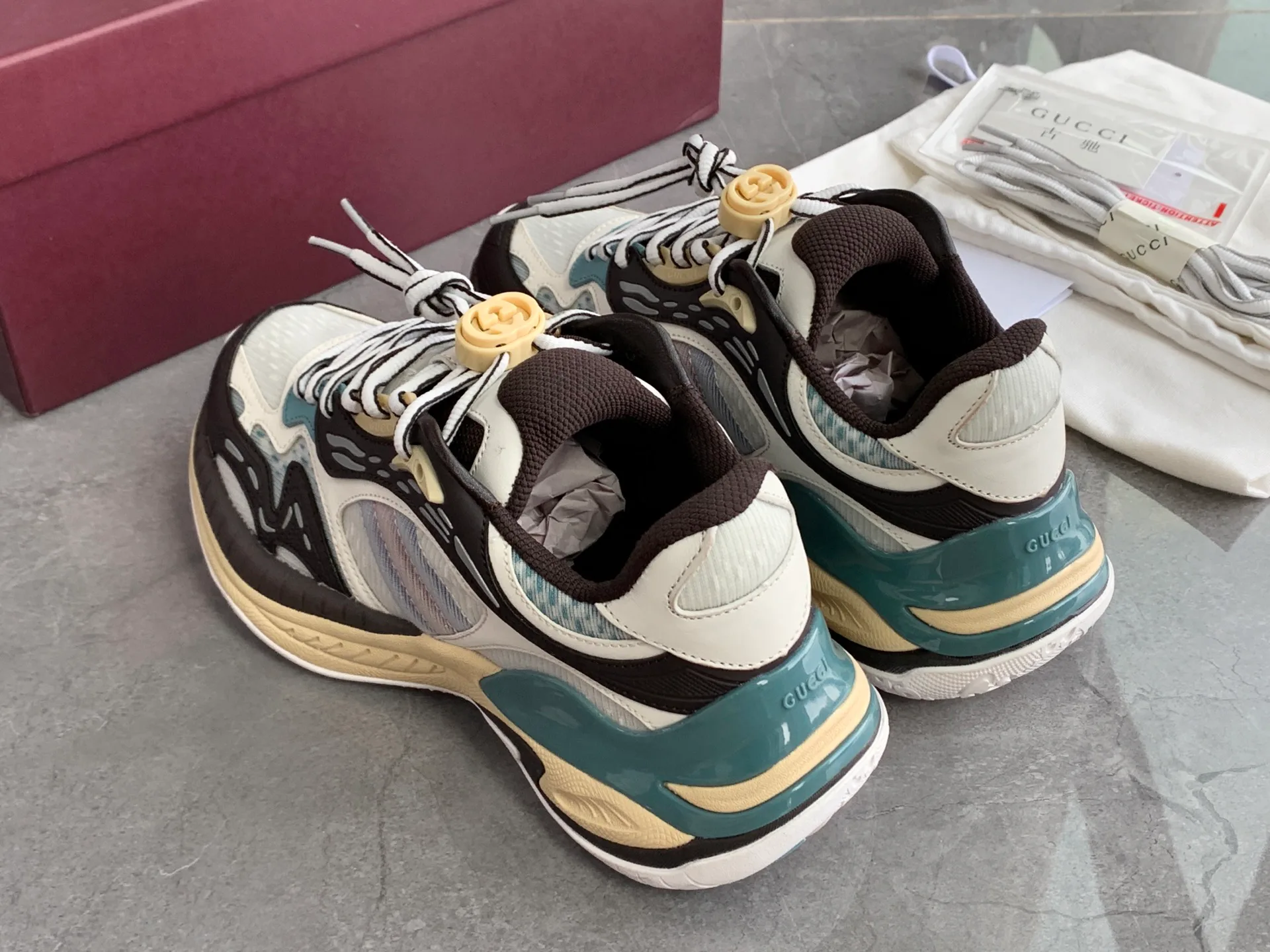 Кроссовки Женские Gucci 173455