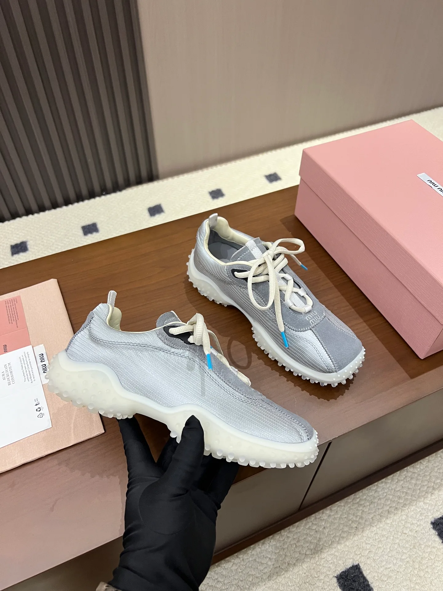 Кроссовки Женские Miu Miu 17968604