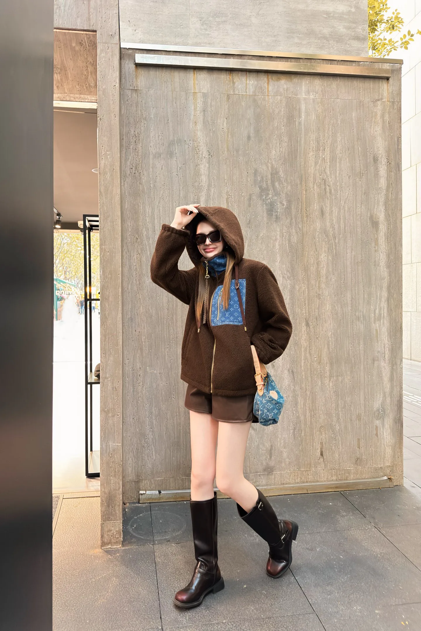 Куртки И Пуховики Женские Louis Vuitton 1556501