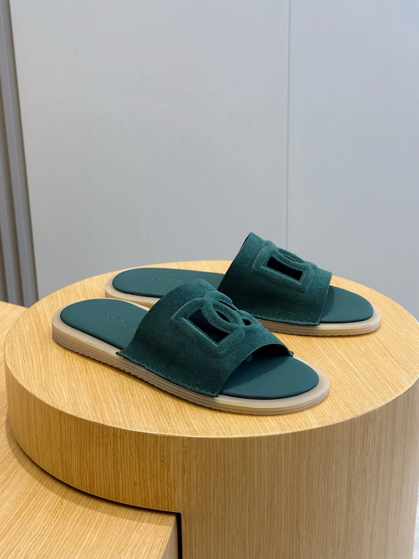 Шлепанцы Мужские Dolce & Gabbana 12768609