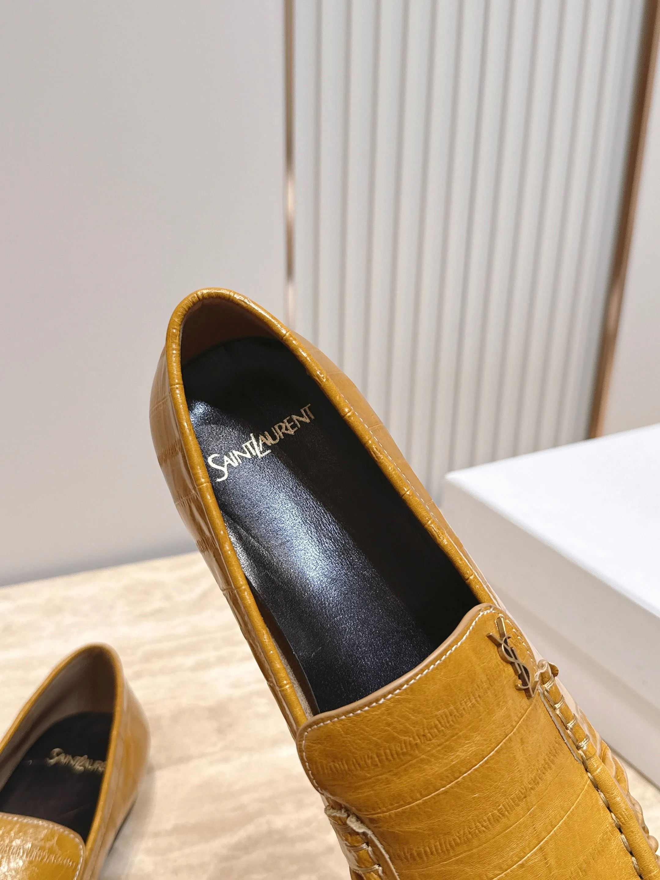 Лоферы И Мокасины Женские Saint Laurent 17701328
