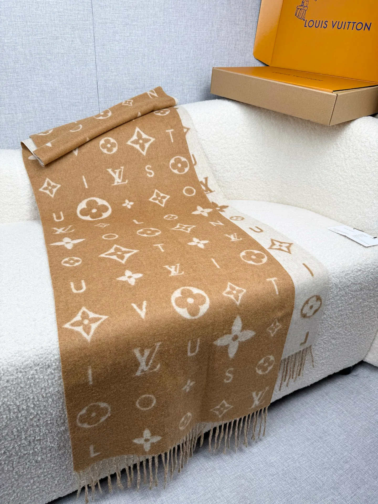 Шарфы Louis Vuitton 498278