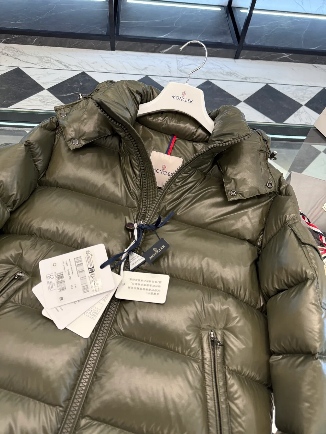 Куртки И Пуховики Женские Moncler 1694333