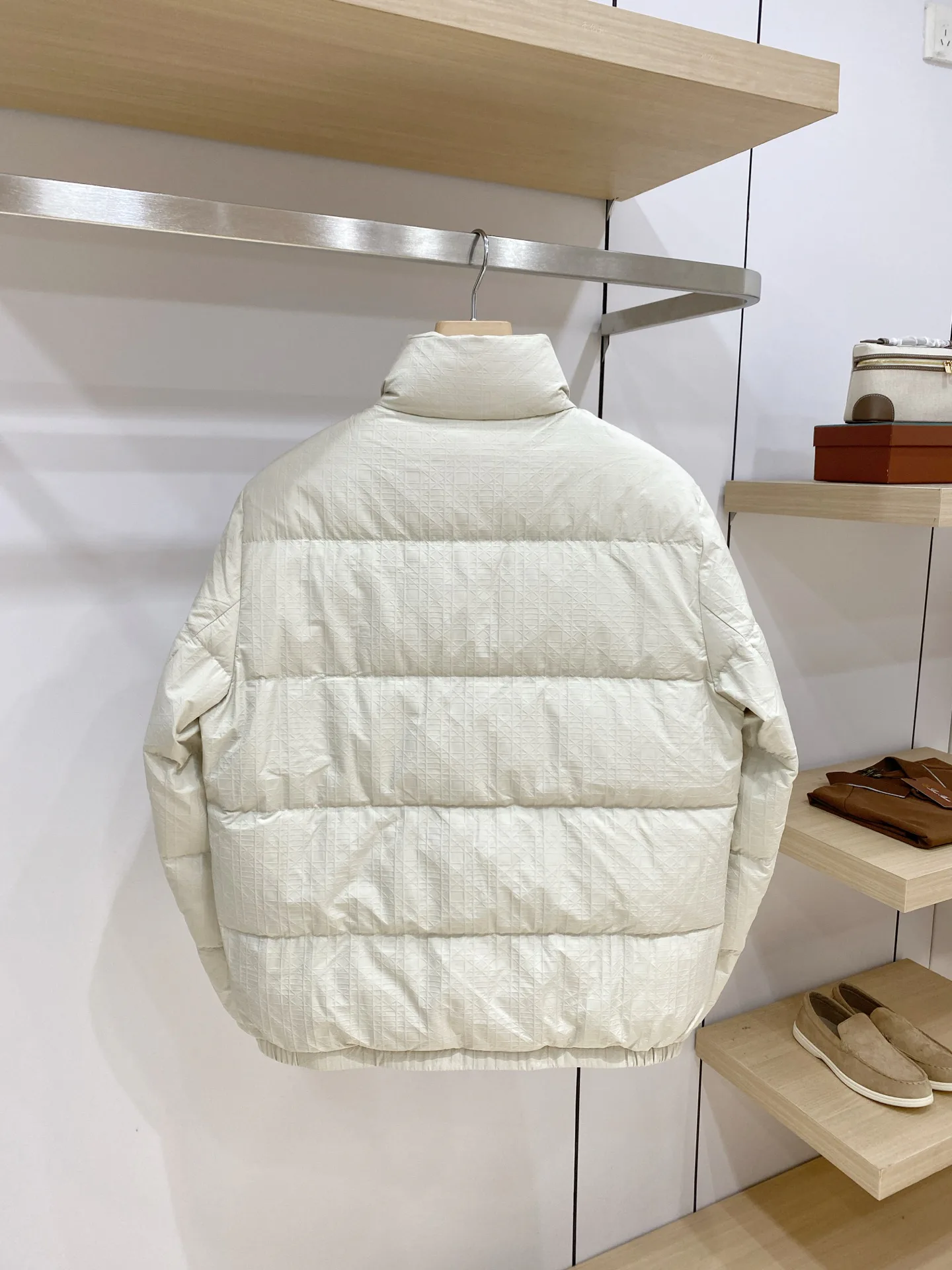 Куртки И Пуховики Женские Christian Dior 18284782
