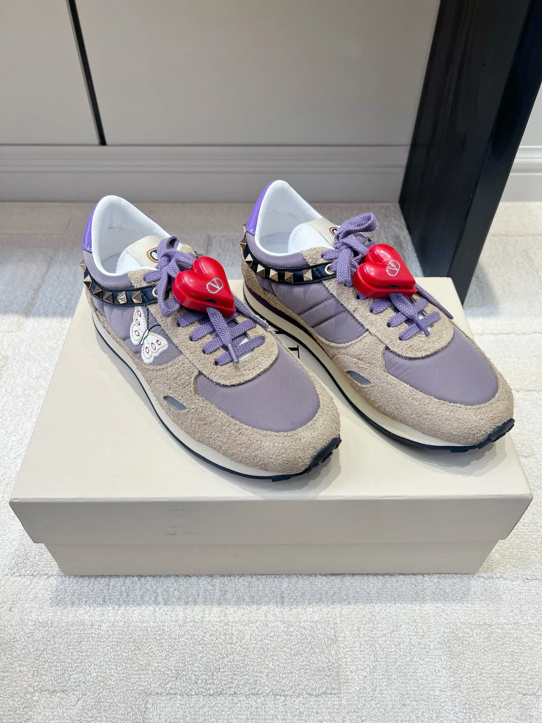 Кроссовки Женские Valentino 18436564