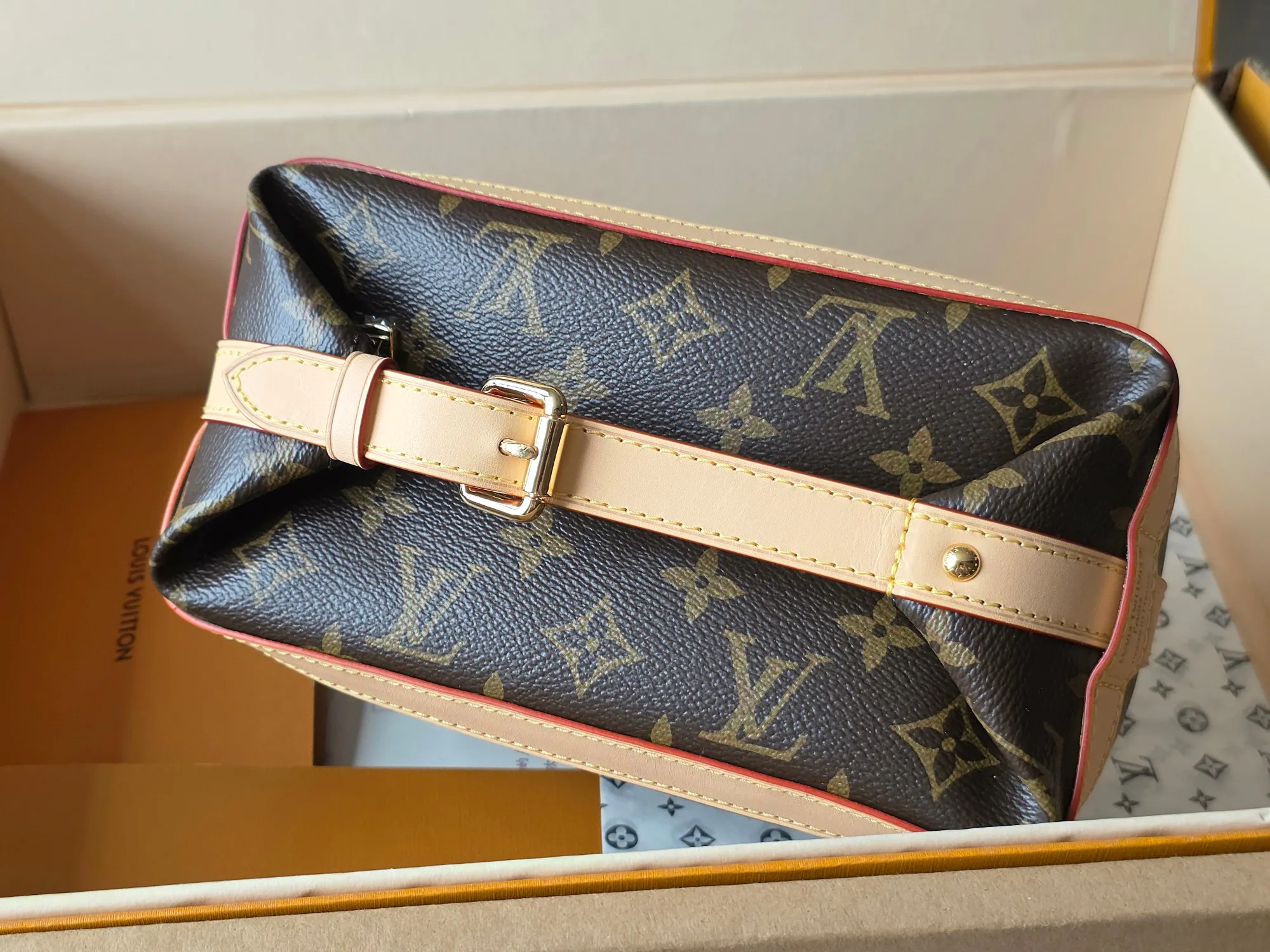 Дорожные Сумки Женские Louis Vuitton 13435172