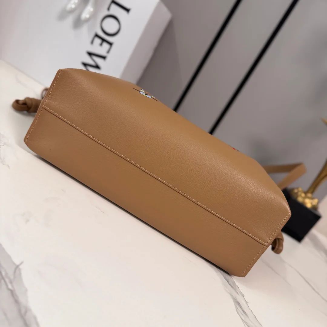 Классические Сумки Женские Loewe 6272496