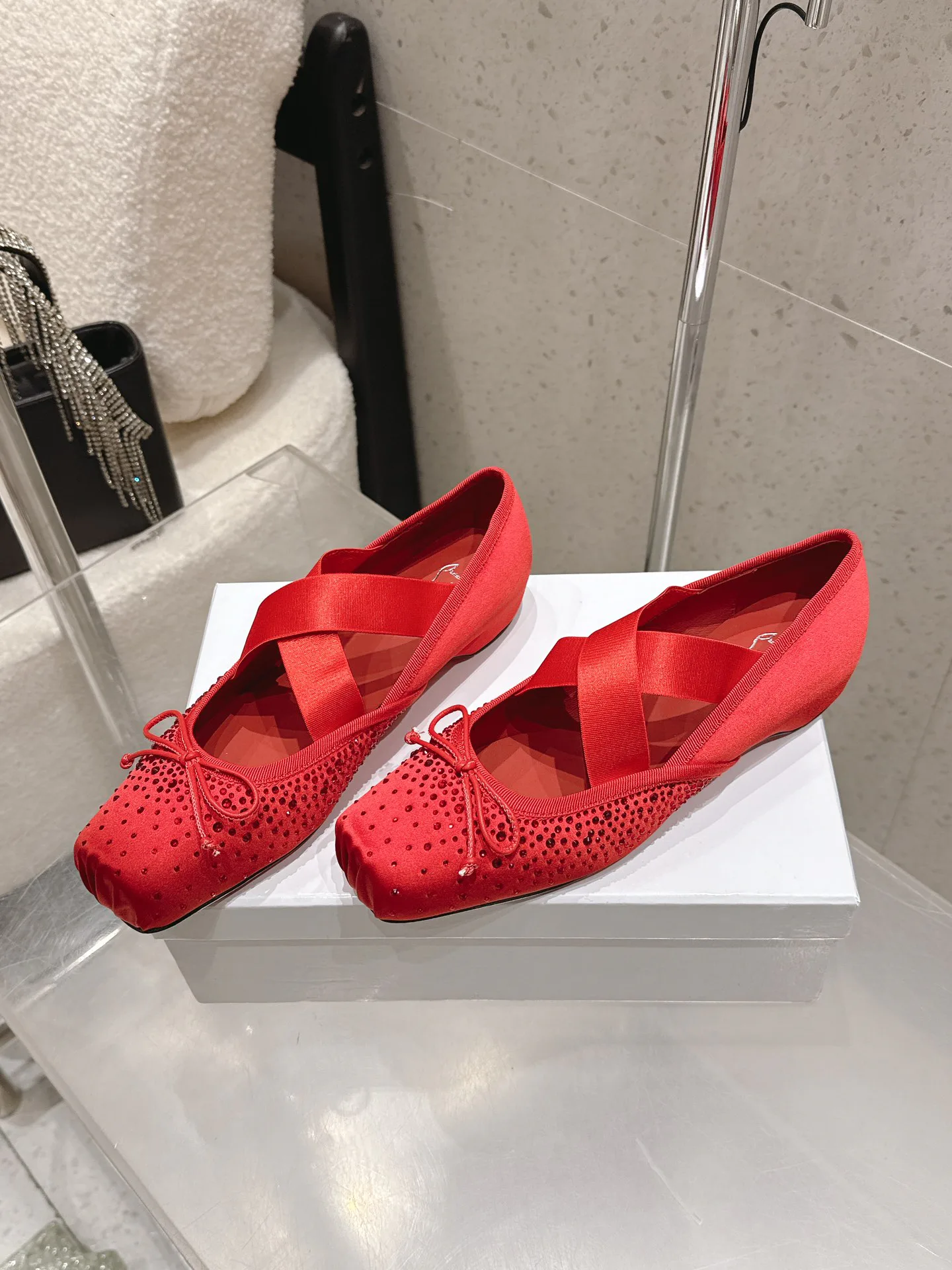 Туфли Женские Christian Louboutin 13078798