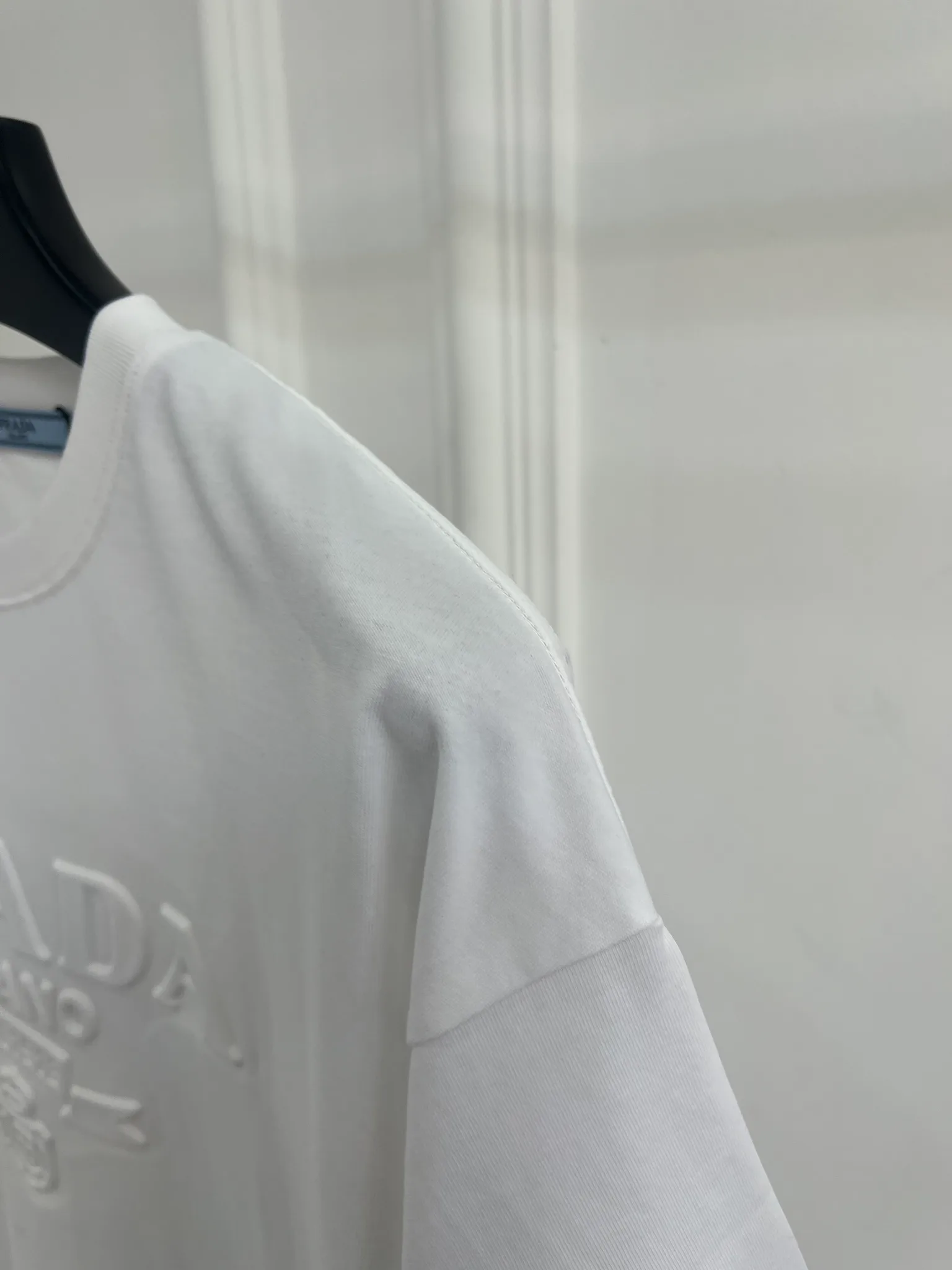 Футболки Женские Prada 11811786